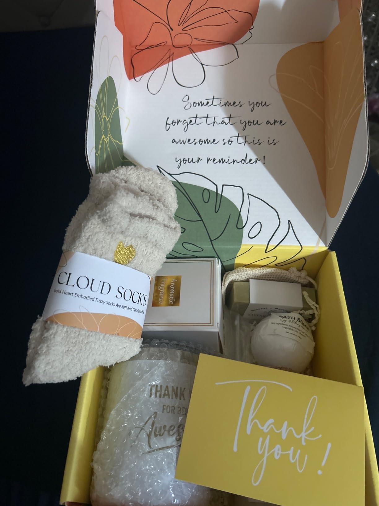 Thank You Gifts for Women, 8pcs Employee Appreciation Gifts Baskets for Women Thank You Farewell Gifts for Coworkers Teacher Boss Hostess Secretary Nurse Mom Pastor- Best Spa Gratitude Box w/Candle - Customer Photo 1