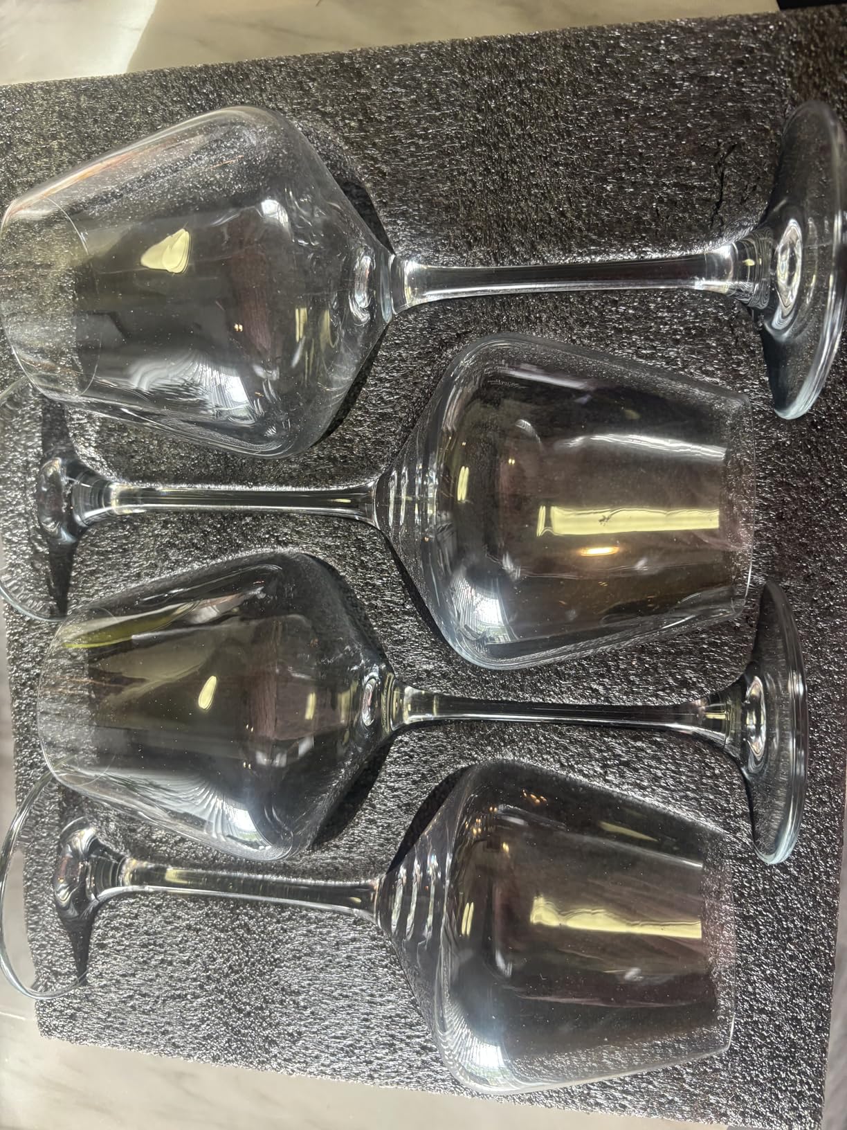 PARACITY Wine Glasses Set of 4, Hand Blown White and Red Wine Glasses, Burgundy Wine Glass, Christmas Gifts, 16oz Red Wine Glasses for Women, Men, Wedding and Birthday Customer Review PARACITY Wine Glasses Set of 4, Hand Blown White and Red Wine Glasses, Burgundy Wine Glass, Christmas Gifts, 16oz Red Wine Glasses for Women, Men, Wedding and Birthday - Customer Photo 1