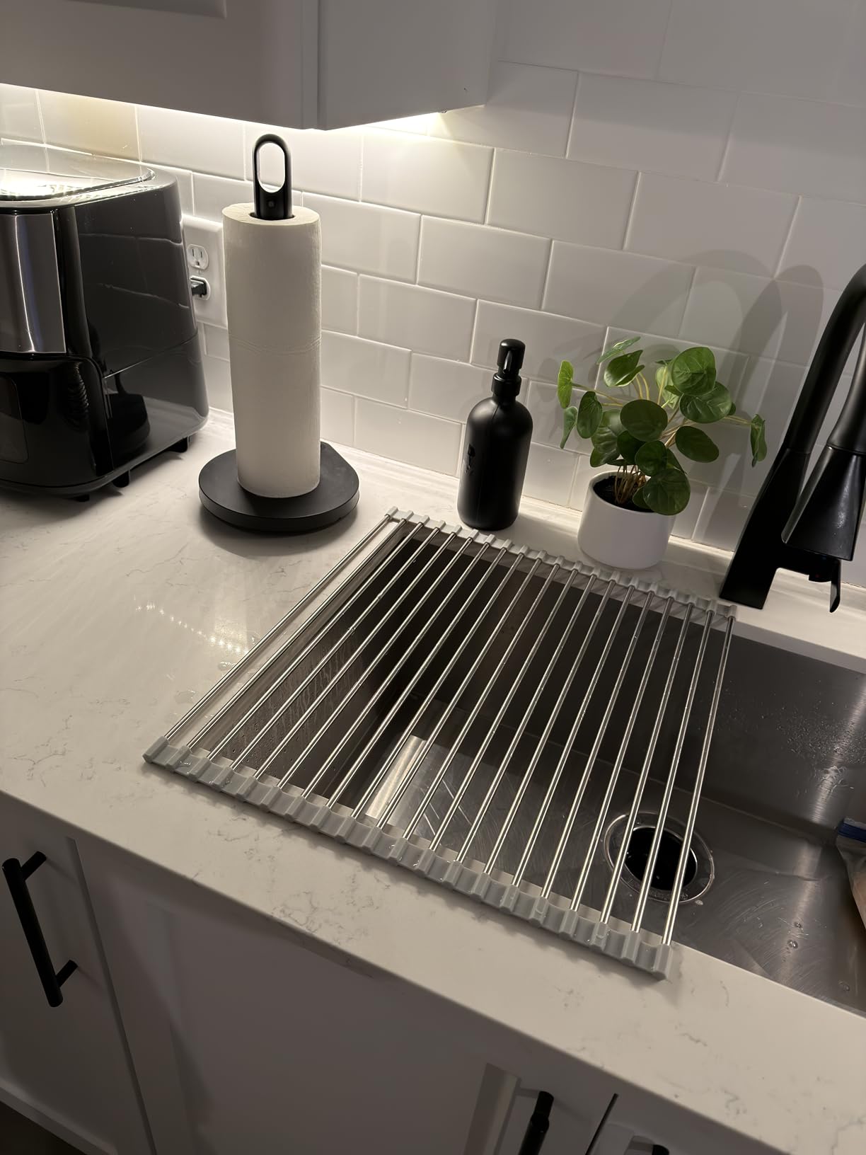 Tomorotec Stainless Steel Roll Up Dish Drying Rack, Foldable Over The Sink Rolling Drainer Rack, Multipurpose Kitchen Gadget Draining Caddy Organizer, Space Saving Sink Accessory Storage Shelf Holder - Customer Photo 2