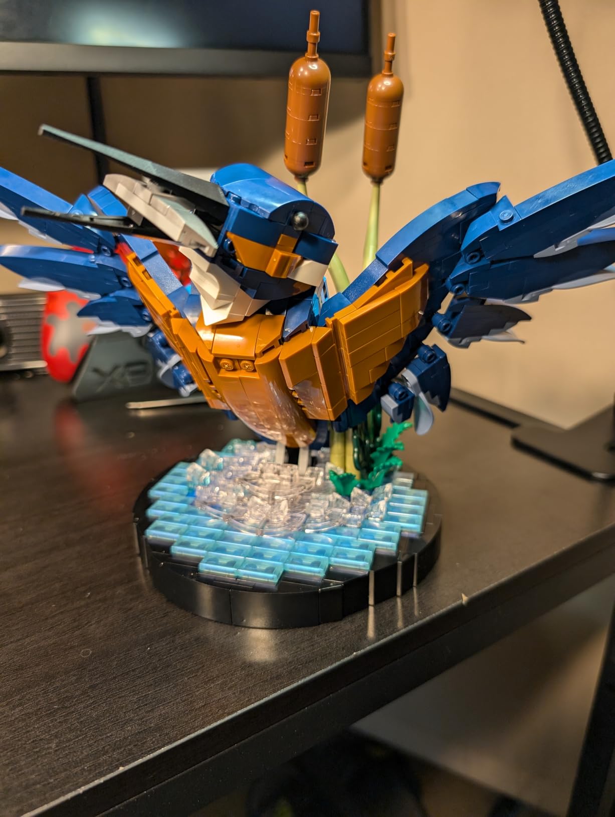 LEGO Icons Kingfisher Bird Model, Creative Set for Adults to Build and Display, Relaxing Project for Bird Lovers & Enthusiasts, Ideal Gift for Home and Office Décor, 10331 - Customer Photo 1