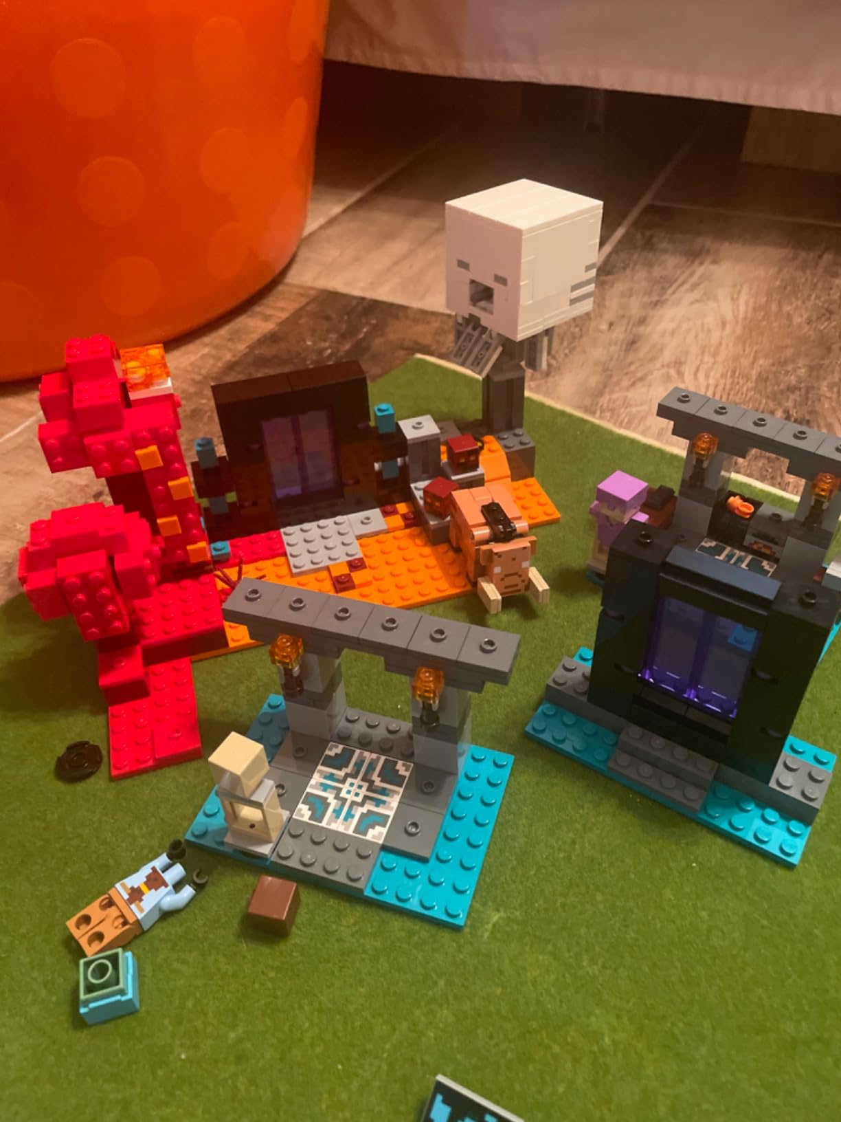 LEGO Minecraft The Nether Portal Ambush Adventure Set, Building Toy for Kids with Minecraft Action Figures and Battle Scenes, Minecraft Toy for Boys, Girls and Gamers Ages 8 and Up, 21255 - Customer Photo 2