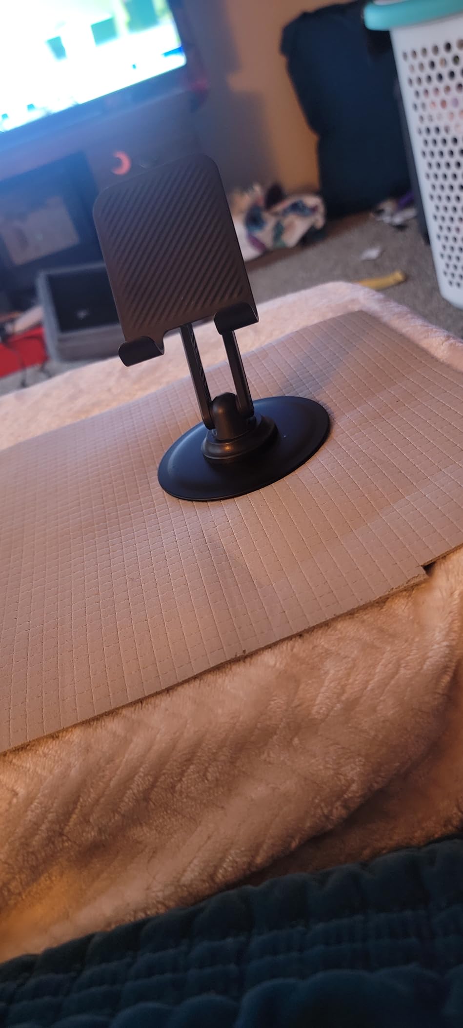 COOPER 360° Stand, Rotating Cell Phone Stand for Desk | Sturdy Metal Base, Foldable, Portable | Cell Phone Holder for Desk (Cream White) - Customer Photo 2