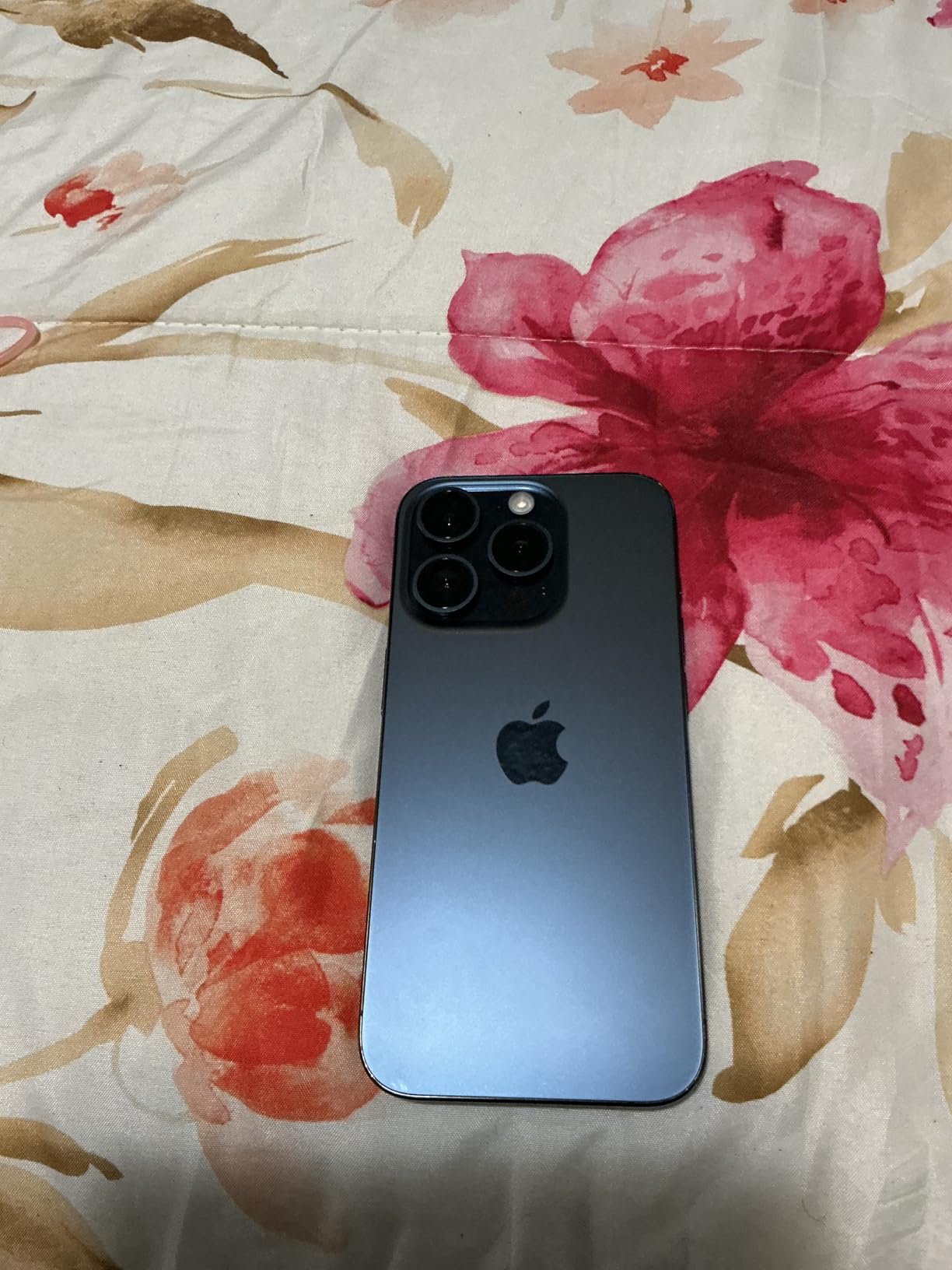 Apple iPhone 15 Pro, 128GB, Blue Titanium - Unlocked (Renewed) - Customer Photo 2