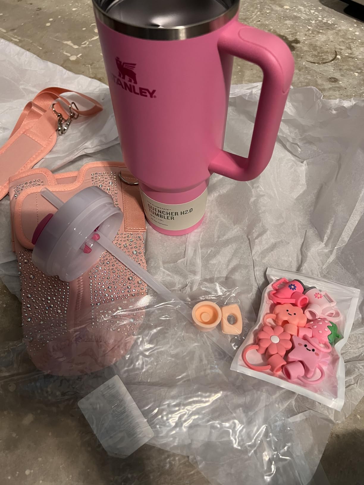 STANLEY Quencher H2.0 Tumbler with Handle and Straw 40 oz Flowstate 3-Position Lid Cup Holder Compatible for Travel Insulated Stainless Steel Cup BPA-Free Rose Quartz 2.0 - Customer Photo 2