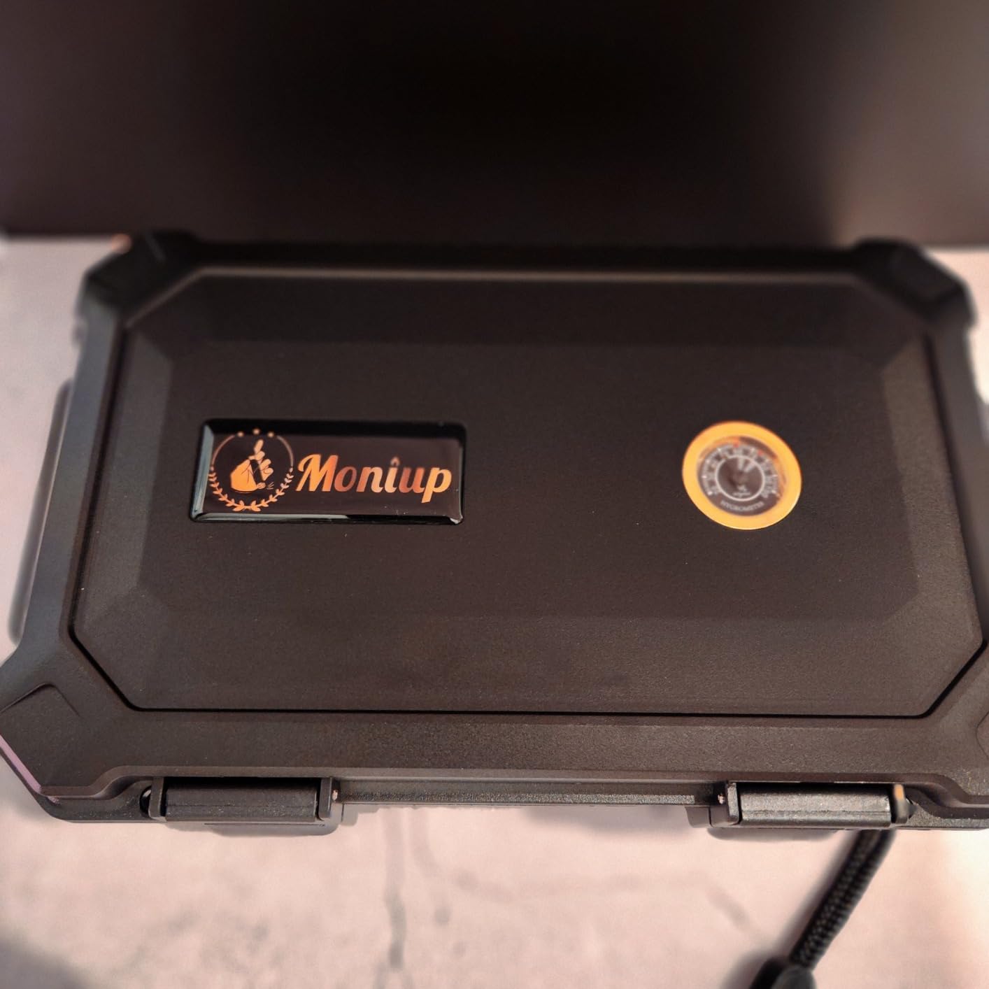 Travel Cigar Humidor Set with Torch Cigar Lighter, V Cigar Cutter, Cigar Ashtray, Cigar Holder, Humidifier & Hygrometer, Portable Travel Cigar Case with Cigar Accessories Kit, Cigar Gifts for Men - Customer Photo 1