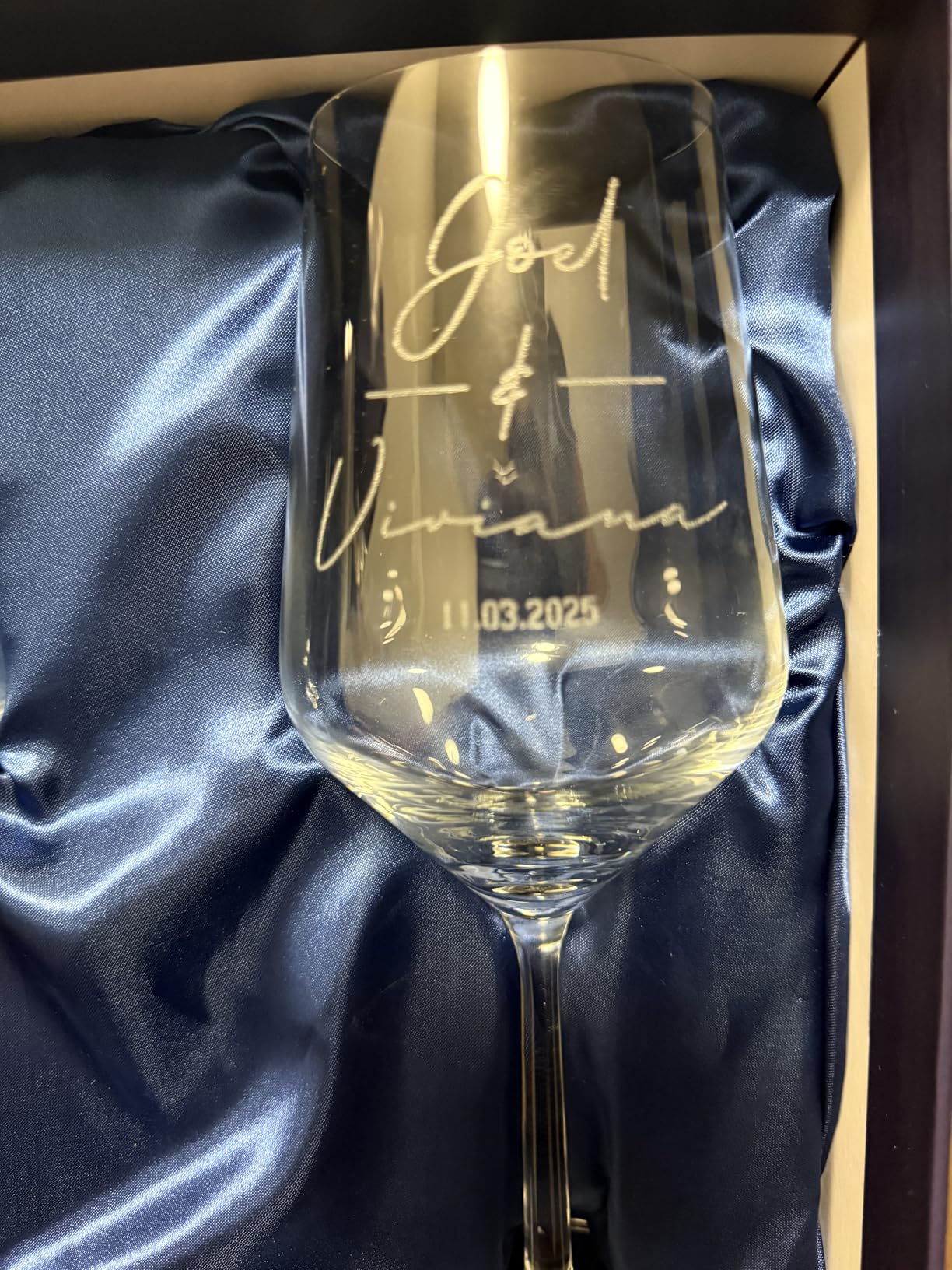 Personalized Wedding Champagne Flutes, Set of 2, Mr & Mrs Toasting Glasses for Bride and Groom, Engraved Name & Date, Customized Gifts for Couples, Newlyweds, Engagement, Wedding Favors,Bridal Shower Customer Review Personalized Wedding Champagne Flutes, Set of 2, Mr & Mrs Toasting Glasses for Bride and Groom, Engraved Name & Date, Customized Gifts for Couples, Newlyweds, Engagement, Wedding Favors,Bridal Shower - Customer Photo 1