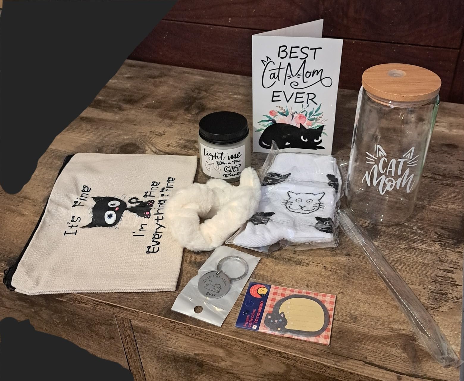 LiYiQ Cat Lover Gifts for Women - Cat Mom Gifts, Crazy Cat Lady Essentials: Makeup Bag, Socks, Scrunchies, Greeting Cards - Perfect for Birthdays & Mother's Day - Customer Photo 2