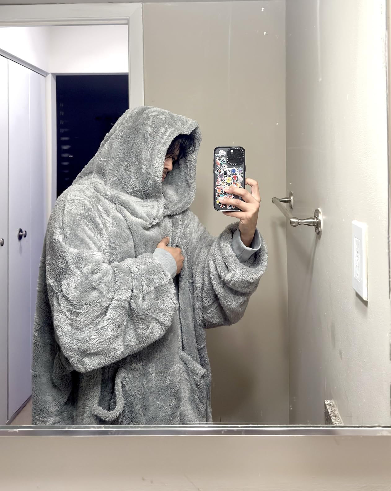 Bedsure Wearable Blanket Hoodie Gifts for Women, Warm Cozy Giant Hoodie Blanket Oversized Sweatshirt Present for Wife Mom Adult Women Men, Light Green - Customer Photo 1