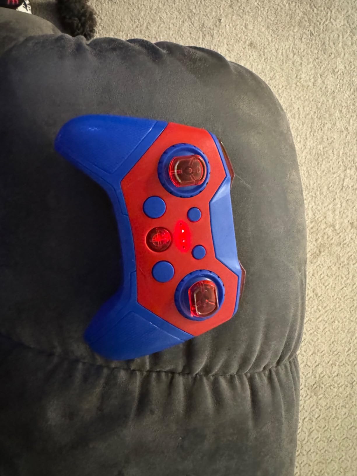 S-pider Rc Gesture Sensing Stunt Car Toys for Boys 4-14 Years Old, Drift Hand Control Remote Control Cars with Light & Music, 360°Rotation Double Side Cars Birthday Gifts for Kids Age 5 6 7 8 9 10 11 - Customer Photo 2