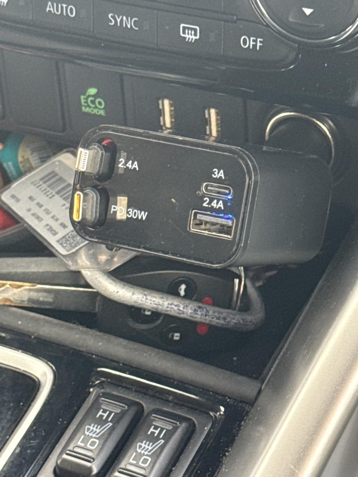 LISEN Retractable Car Charger, Gifts for Men Women, 69W Cars Adapter USB C Fast Charger for iPhone 17, Car Accessories for Men Women, Gifts for Dad Mom, for iPhone 17 Pro Max Air 16 15 14 13 12 Plus - Customer Photo 1