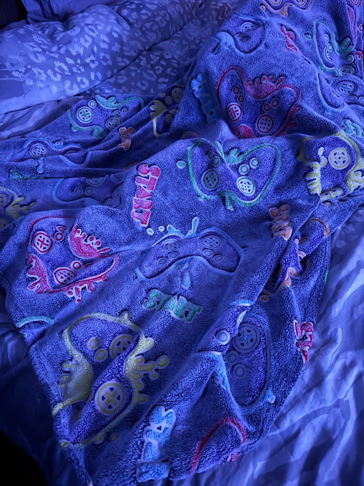 Dinosaur Gifts Toys for Kids Boys - Glow in The Dark Dino Blanket Birthday Gifts for Boys Age 3 4 5 6 7 8 9 10 Year Old Child Teen Toddler Dinosaur Room Decor 50