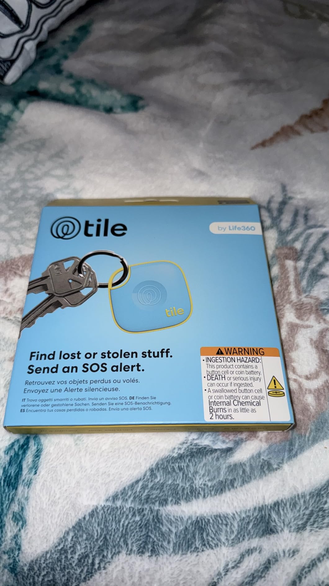 Tile by Life360 Mate - Bluetooth Tracker, Keys Finder and Item Locator for Keys, Bags and More. Phone Finder. Both iOS and Android Compatible. 2-Pack (Black/White) - Customer Photo 1