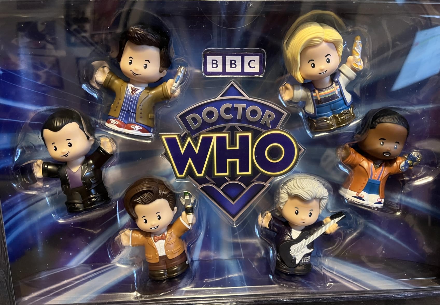 LITTLE PEOPLE COLLECTOR Doctor Who TV Series Special Edition Set for Adults & Fans, 6 Characters in a Display Package (Amazon Exclusive) Customer Review LITTLE PEOPLE COLLECTOR Doctor Who TV Series Special Edition Set for Adults & Fans, 6 Characters in a Display Package (Amazon Exclusive) - Customer Photo 2