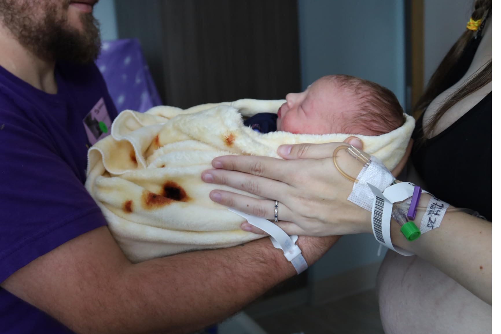 85in Burrito Tortilla Blanket White Elephant Gifts for Adults Useful Throw Blankets Women Men Party Cool Stuff Novelty Gag Soft Fleece Wrap Customer Review 85in Burrito Tortilla Blanket White Elephant Gifts for Adults Useful Throw Blankets Women Men Party Cool Stuff Novelty Gag Soft Fleece Wrap - Customer Photo 1