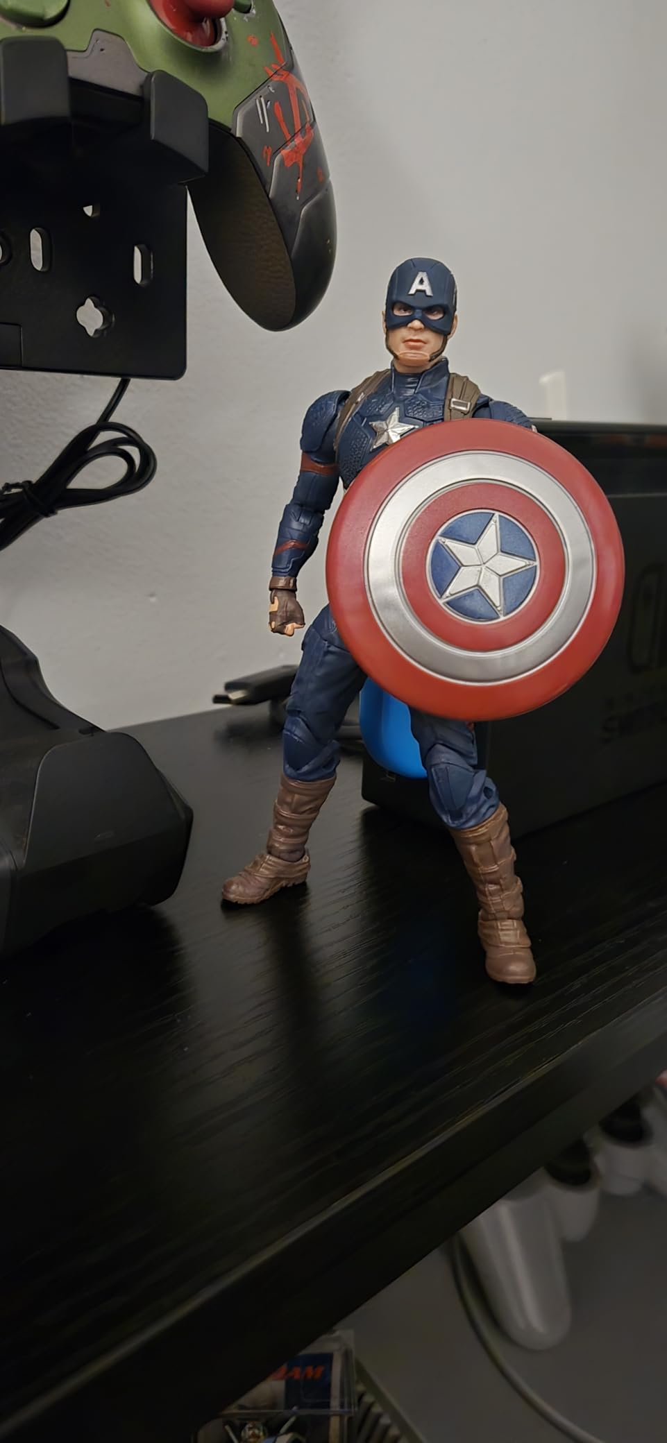 Marvel Legends Series Captain America, Avengers: Endgame Collectible 6 Inch Action Figure Customer Review Marvel Legends Series Captain America, Avengers: Endgame Collectible 6 Inch Action Figure - Customer Photo 1