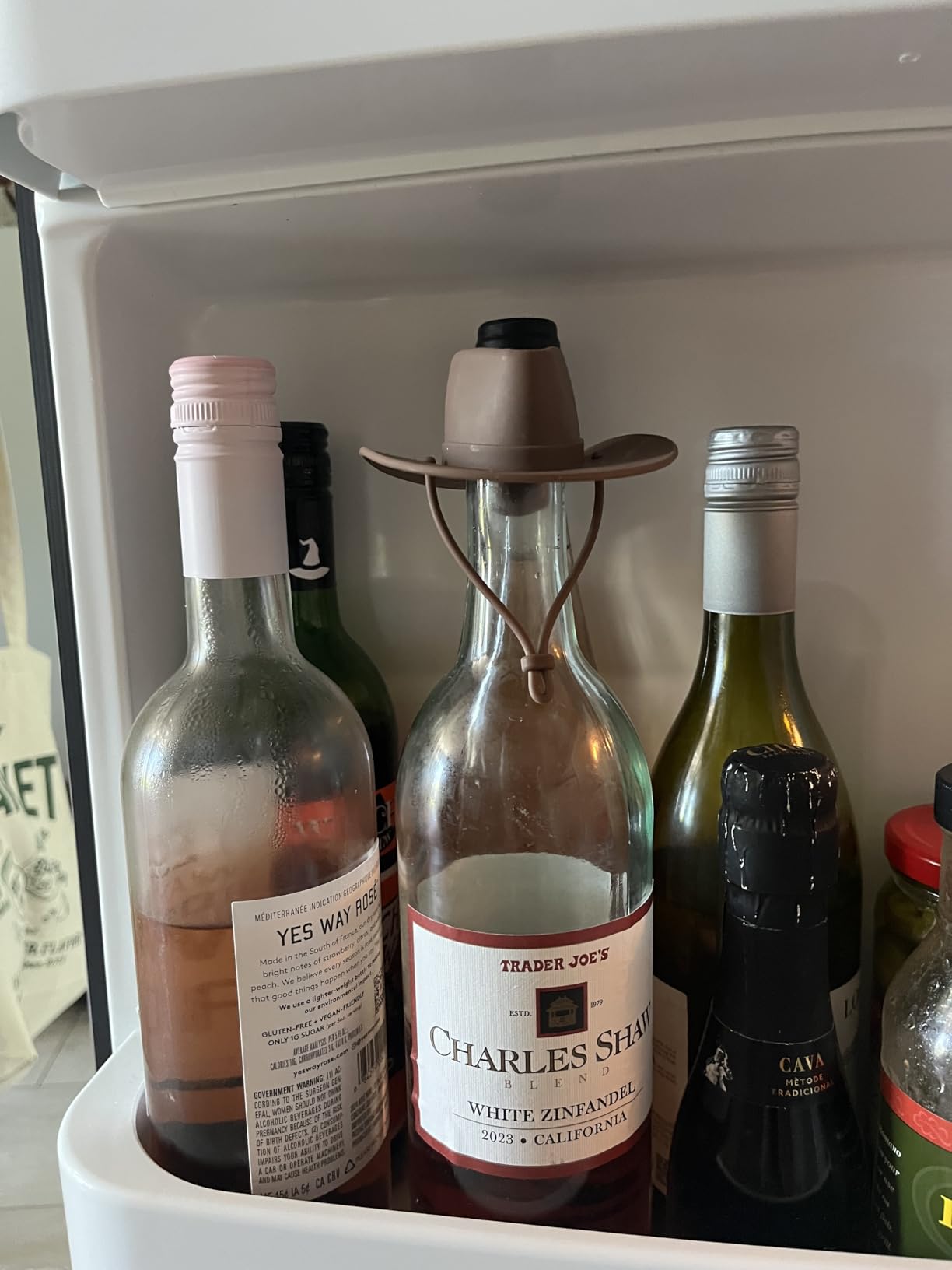 Monkey Business Howdy - 2-Pack Cowboy Hat Wine Stoppers – Fun Silicone Bottle Stoppers Keep Wine Fresh – Novelty Kitchen Gadgets & Cute Wine Accessories - Customer Photo 1