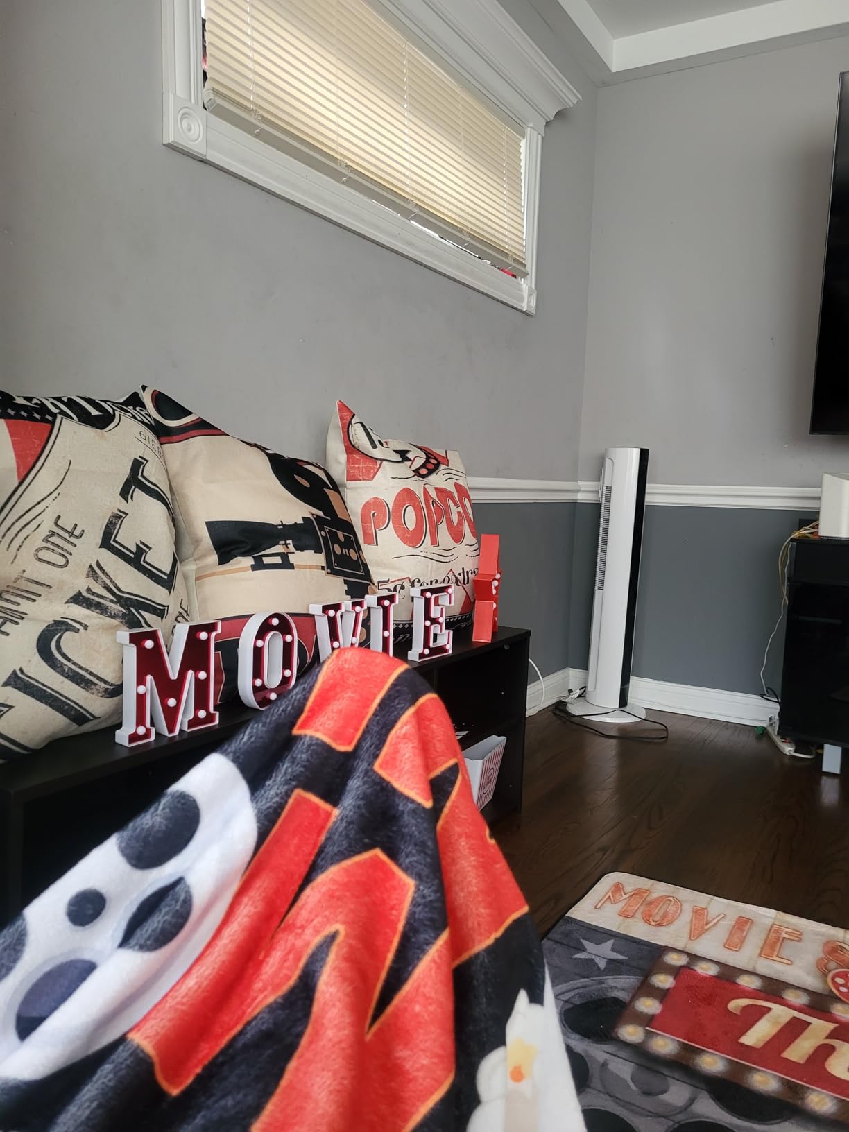 Flamingo Blanket Gifts for Girl Woman - Just A Girl Who Loves Flamingos Pink Tropical Animal Lovers Throw for Kids Teen Adults Soft Cozy Couch Decor Birthday Christmas Lightweight Blanket 50 Flamingo Blanket Gifts for Girl Woman - Just A Girl Who Loves Flamingos Pink Tropical Animal Lovers Throw for Kids Teen Adults Soft Cozy Couch Decor Birthday Christmas Lightweight Blanket 50