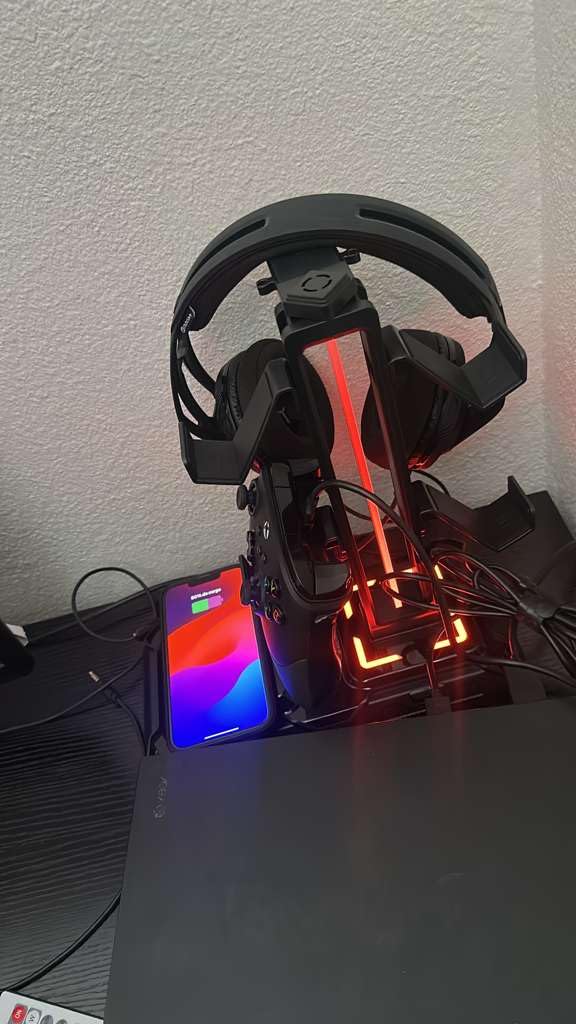 KDD Headphone & Controller Stand with Wireless Charging - Rotatable Headset Stand with 9 Light Modes - Controller Holder with 2 USB and Type C Ports - for Gamers Desktop Accessories - Customer Photo 2