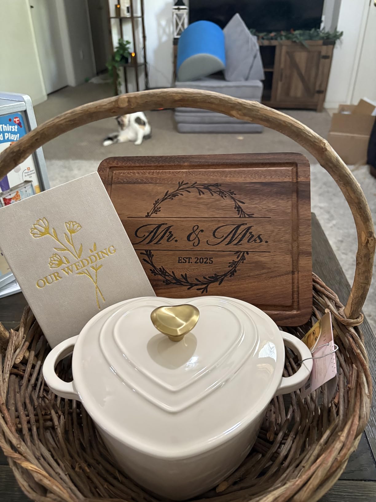 Craftique Wedding Gifts for Couples 2025, Bridal Shower Gifts- Walnut Wood Cutting Board Engraved with Mr. and Mrs. EST. 2025- Mr and Mrs/Wedding/Engagement Gift for Newlyweds Bride and Groom Customer Review Craftique Wedding Gifts for Couples 2025, Bridal Shower Gifts- Walnut Wood Cutting Board Engraved with Mr. and Mrs. EST. 2025- Mr and Mrs/Wedding/Engagement Gift for Newlyweds Bride and Groom - Customer Photo 2