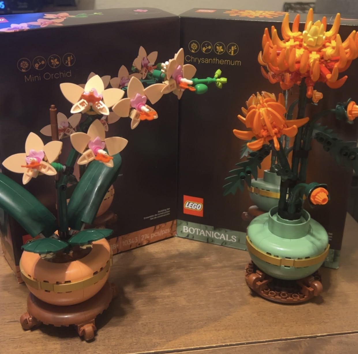 LEGO Botanicals Mini Orchid Building Set - Artificial, Fake Orchid for Home Decor, Adults Ages 18+ - Gift for Birthdays - Indoor Plant Decorations for Table, Desk, Office - 10343 - Customer Photo 2