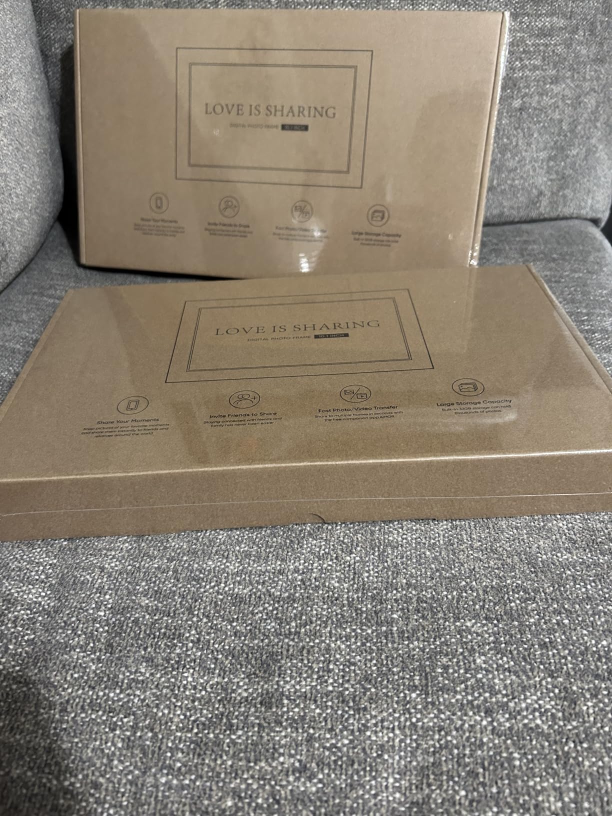 Digital Photo Frame - 10.1 Inch IPS HD Touch Screen WiFi Smart Digital Picture Frame, 16GB Storage, Automatic Rotation, Share Your Photos and Videos via Free App Black - Customer Photo 2