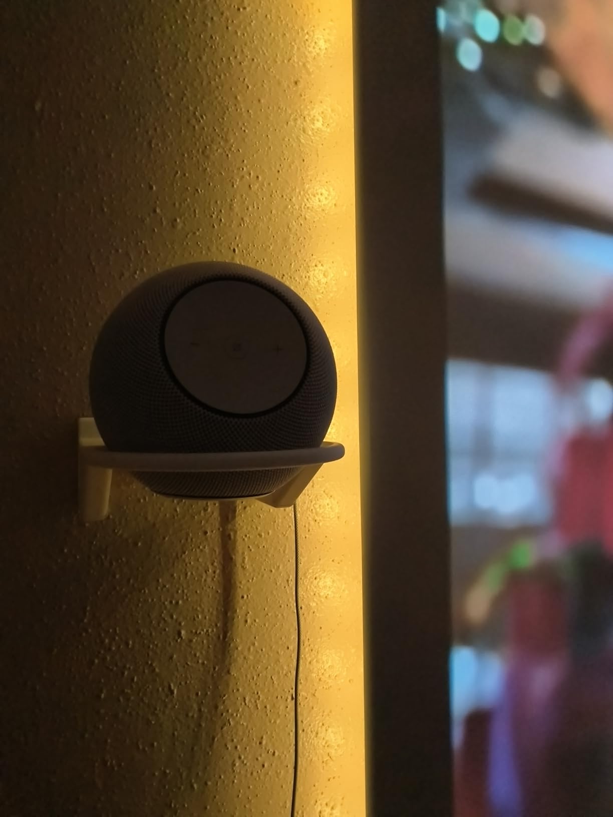 Amazon Echo Studio (newest model), compact design, immersive spatial audio and Dolby Atmos, with Alexa+ Early Access, Graphite - Customer Photo 2