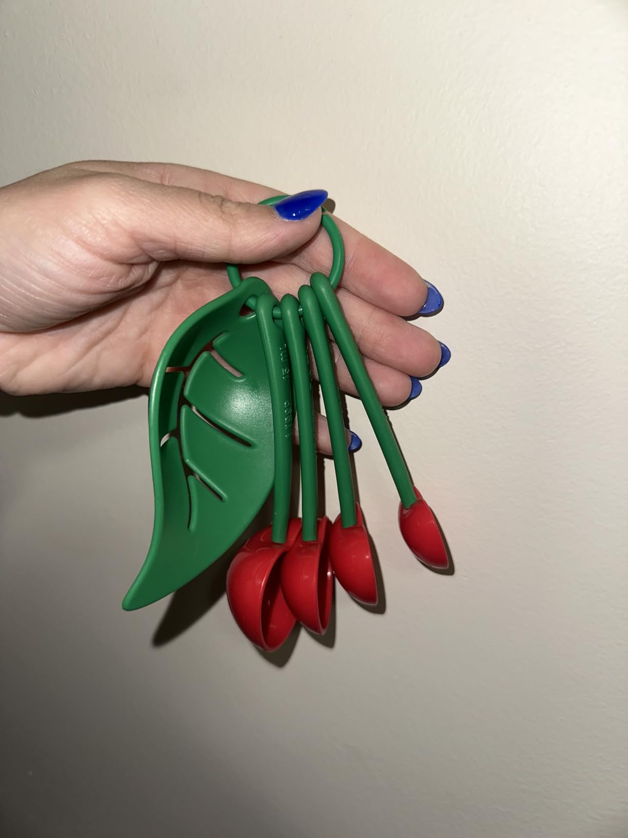 OTOTO Penny Penguin Silicone Measuring Cups for Cooking - 500ml Cute Measuring Cups for Baking, BPA-Free, Microwave Safe, Penguin Gifts, Cute Kitchen Accessories, Funny White Elephant Gifts - Customer Photo 1