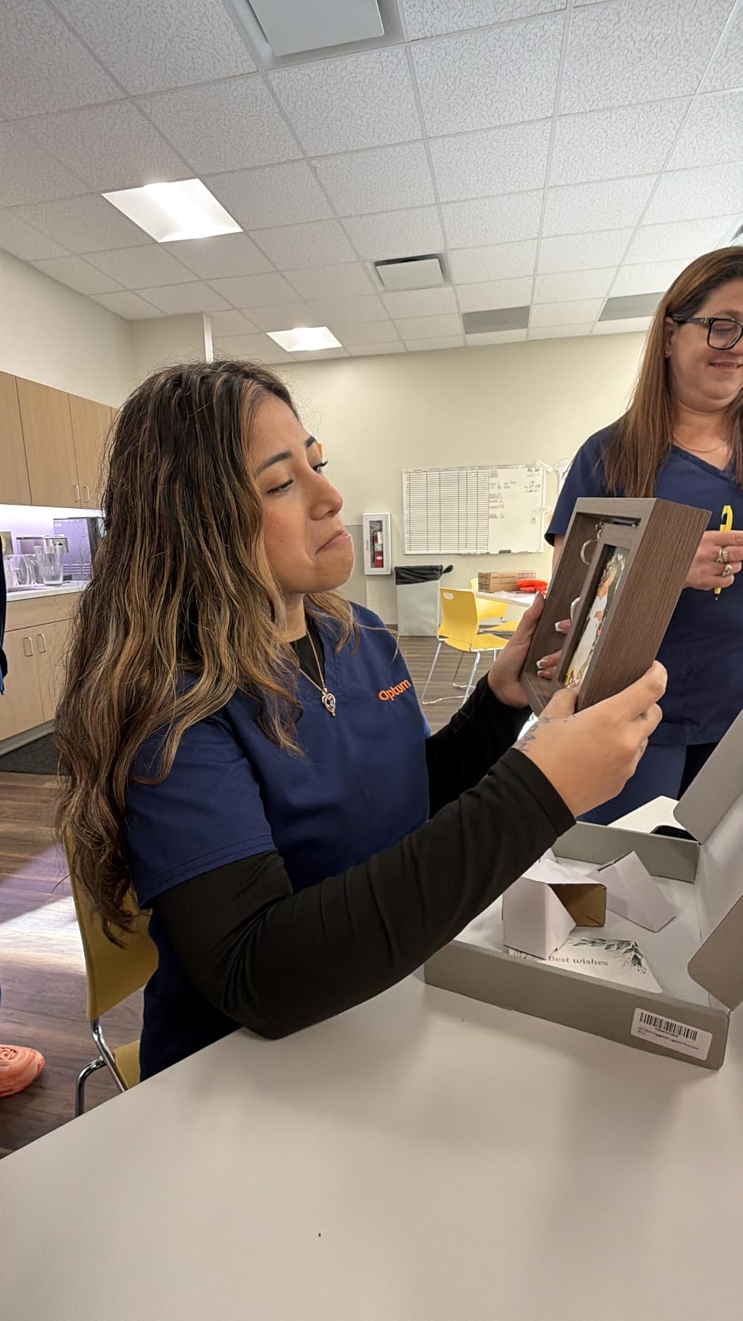 Wedding Gifts for Couples Personalized Wedding Gifts for Newlyweds Gift Wedding Picture Frame Mr and Mrs Wedding Presents for Newlyweds Bridal Shower Gift for Bride Customer Review Wedding Gifts for Couples Personalized Wedding Gifts for Newlyweds Gift Wedding Picture Frame Mr and Mrs Wedding Presents for Newlyweds Bridal Shower Gift for Bride - Customer Photo 2