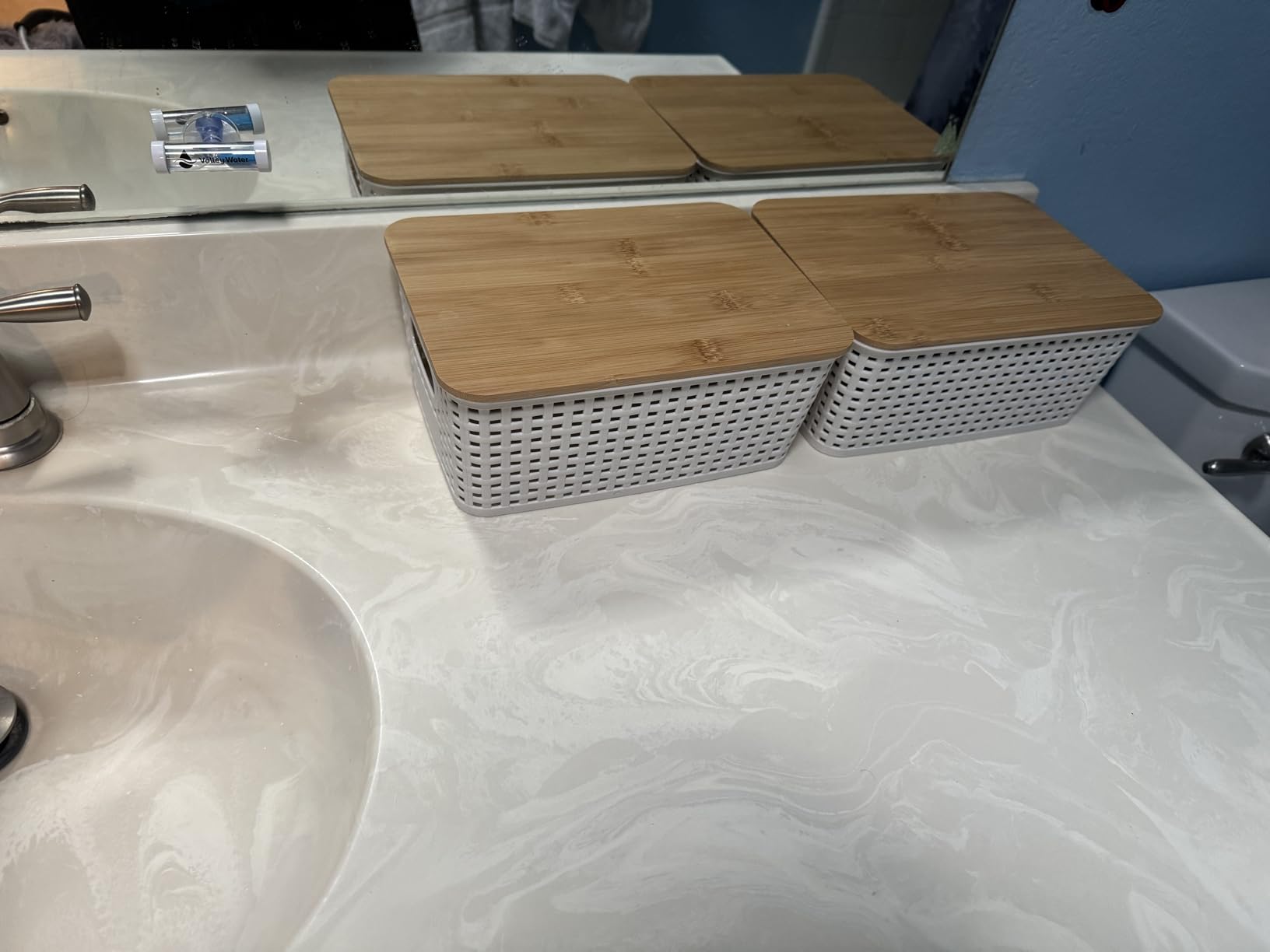 Plastic Storage Bins with Bamboo Lid - Plastic Storage Baskets with Lid - Stackable Container with Lable for Organizing: Small Storage Box for Shelves Office Cabinet Drawer ,10x7.2x4 In - White 6 Pcs - Customer Photo 2