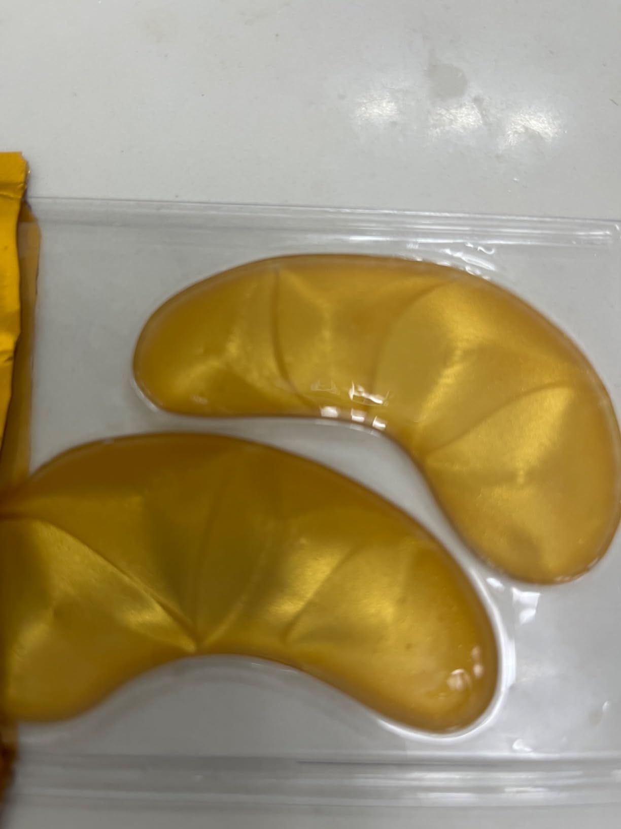 REDANHA 24 Pairs 24K Gold Under Eye Patches Face Masks Dark Circles Puffy Eye Bags Collagen Skincare Spa Trip Gift Eye Mask - Customer Photo 2