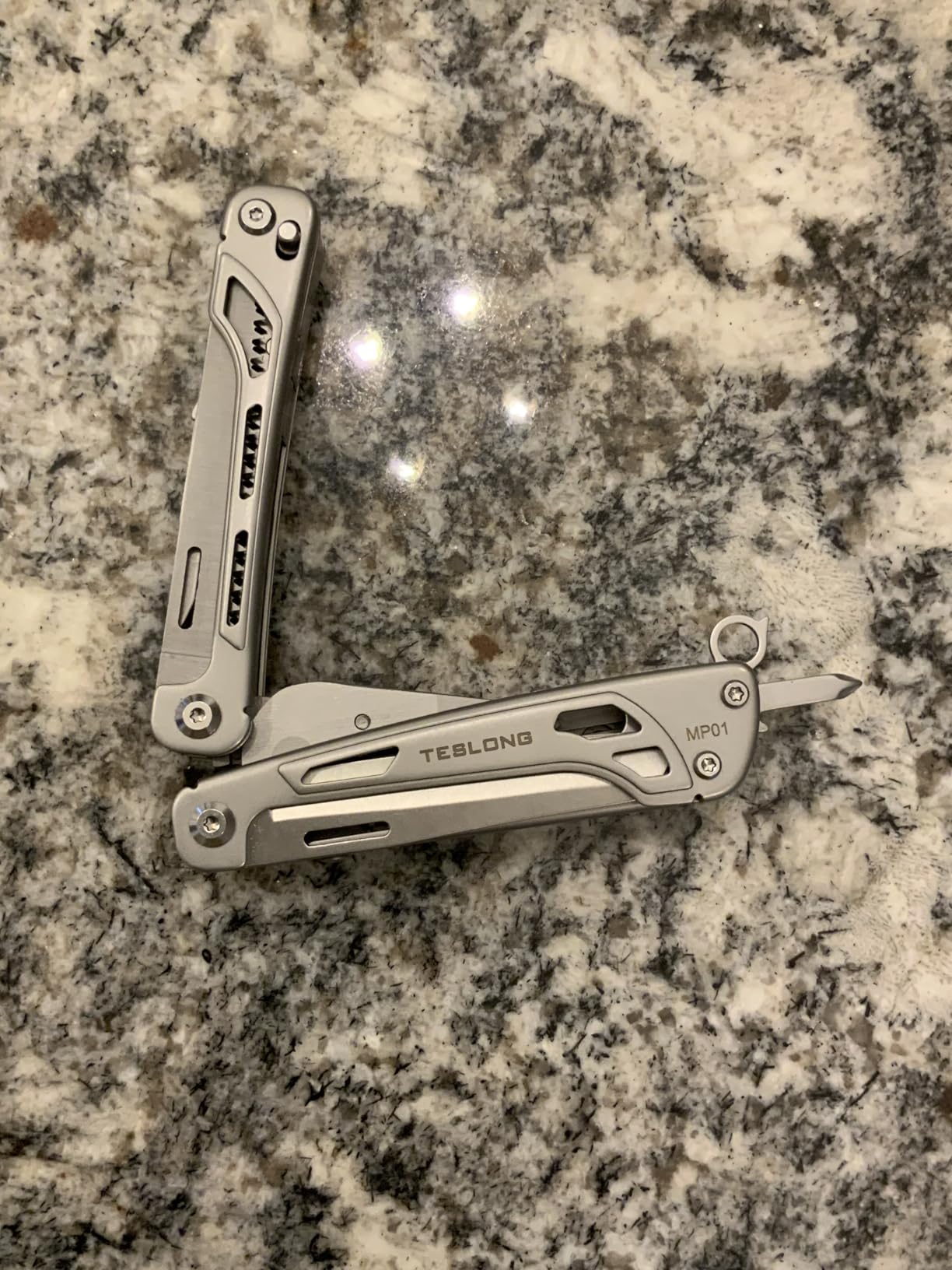 Teslong 18-in-1 EDC Multitool Pliers with Scissors, Pocket Knifes with Screwdrivers, Replaceable Wire Cutters and Saw with Self-locking, Outdoor, Survival, Camping, Stainless Steel, Gift for Men Dad - Customer Photo 2