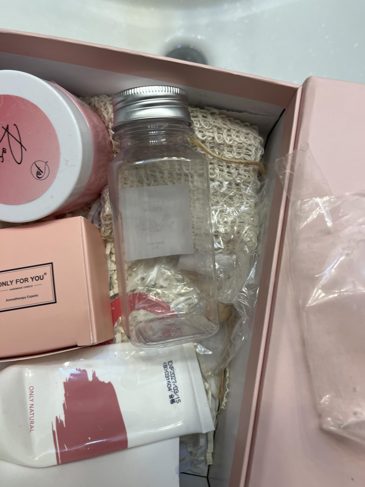 Spa Gifts for Mom Birthday Gift Mothers Day Gifts Bath Gift Baskets Relaxing Spa Self Care for Mother in Law Wife Home Bath Care Package Thank You Best Mom from Daughter Son - Customer Photo 2