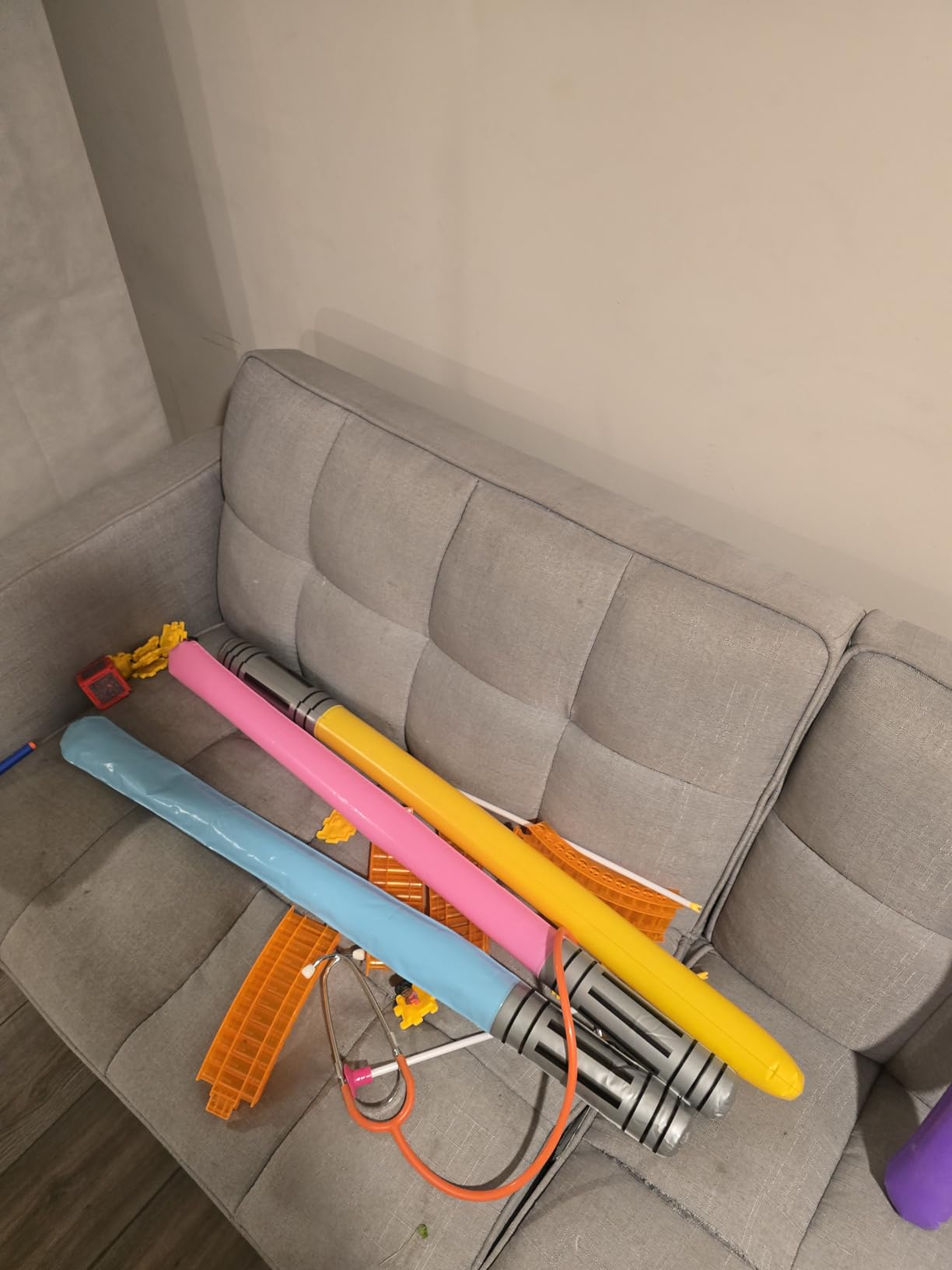 Bedwina Inflatable Light Sabers for Kids - (Pack of 12) 35-inch Neon Color Blow-Up Toy Saber Swords, Party Favors, Goodie Bags, Star Galaxy Theme Birthdays & Prize Toys Customer Review Bedwina Inflatable Light Sabers for Kids - (Pack of 12) 35-inch Neon Color Blow-Up Toy Saber Swords, Party Favors, Goodie Bags, Star Galaxy Theme Birthdays & Prize Toys - Customer Photo 1