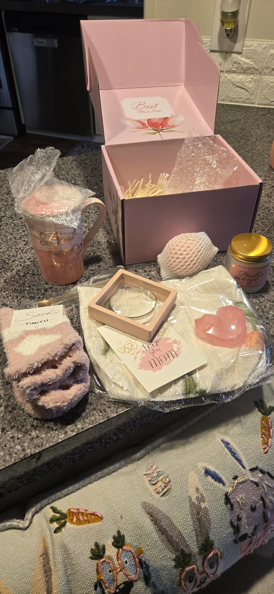 Gifts for Mom, Mother's Day Gift Basket for Mom - 9pcs Luxury Spa & Self-Care Set - Perfect Birthday, Valentine's Day, Christmas Gifts for Mom from Daughter, Son, Husband - Customer Photo 1