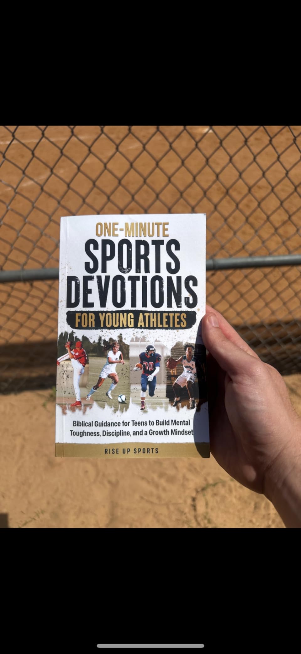 One-Minute Sports Devotions for Young Athletes: Biblical Guidance for Teens to Build Mental Toughness, Discipline, and a Growth Mindset - Customer Photo 1