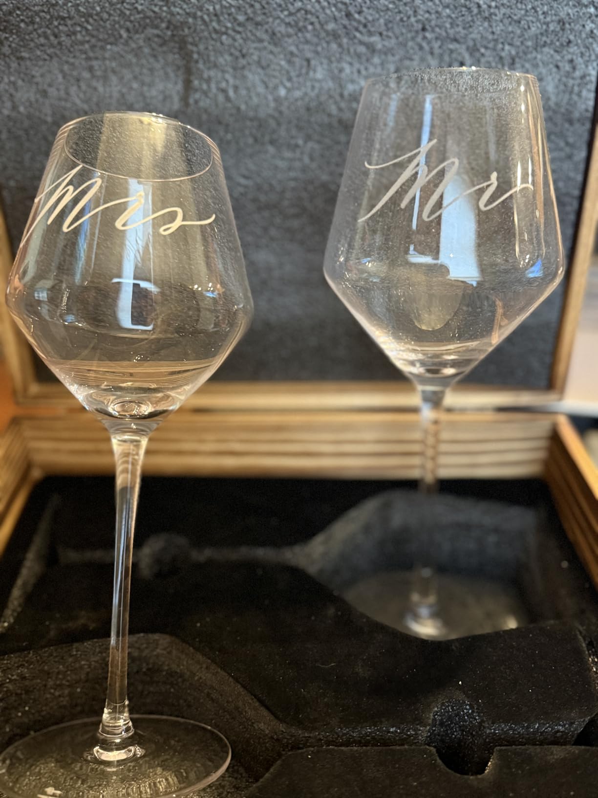 Christmas Mr & Mrs Wine Glasses Gift Set with Memory Box – Engagement, Wedding & Newlywed Gifts for Couples, Just Engaged Gifts for Women, Christmas Couple Present - Customer Photo 2