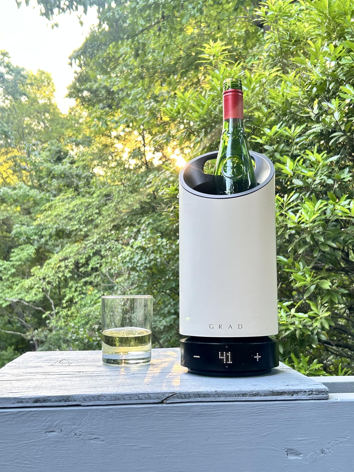 Grad No.1 Wine Cooler – Portable & Rechargeable Wine Cooler with Precise Temperature Control (41-69°F),Scandinavian Design, Silent Operation, Long Battery Life – Luxury Wine Accessory for Home - Customer Photo 1