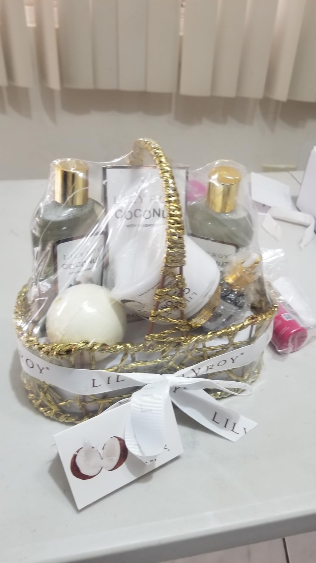 Coconut Vanilla Spa Gift Set for Women Christmas Gifts - Luxurious 28-Piece Body Care Collection, Moisturizing Bath & Body Basket Gift Set for Mother's Day, Birthday, Self Care Gift - Customer Photo 1