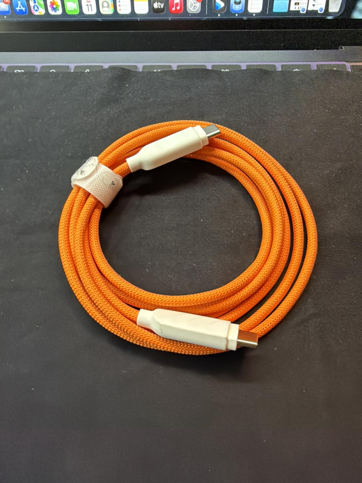 UPPERCASE Designs Premium Braided USB-C to USB-C Cable, Fast 60W Charging, Compatible with iPhone 15 16 iPad MacBook Carplay, 2 Pack, Sand/Black, 1m (3.3 Ft) Customer Review UPPERCASE Designs Premium Braided USB-C to USB-C Cable, Fast 60W Charging, Compatible with iPhone 15 16 iPad MacBook Carplay, 2 Pack, Sand/Black, 1m (3.3 Ft) - Customer Photo 1