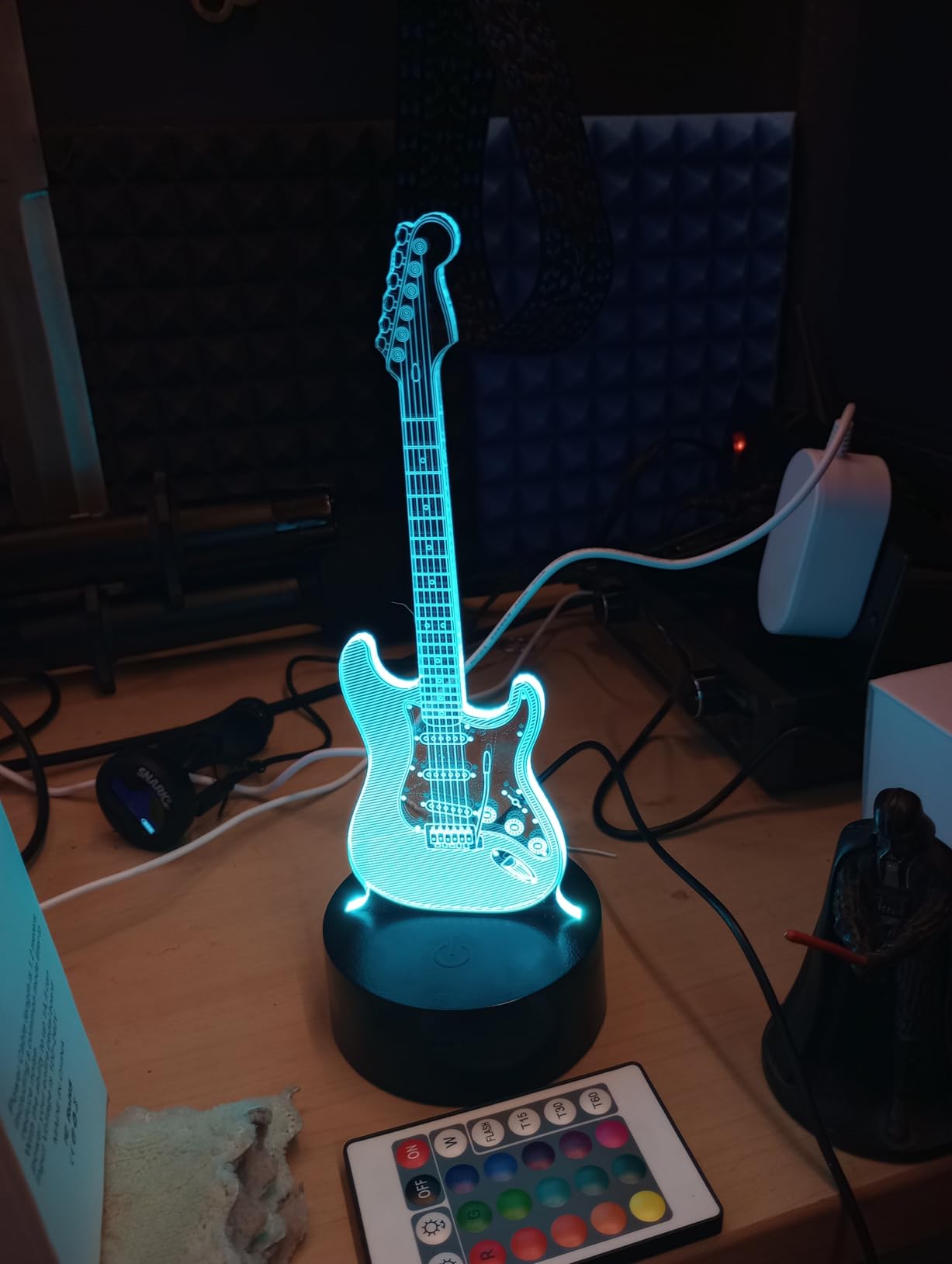 Music Note Night Light, 3D LED Optical Illusion Lamp with 16 Colors and Remote Controller, Gifts for Music Lovers - Customer Photo 1