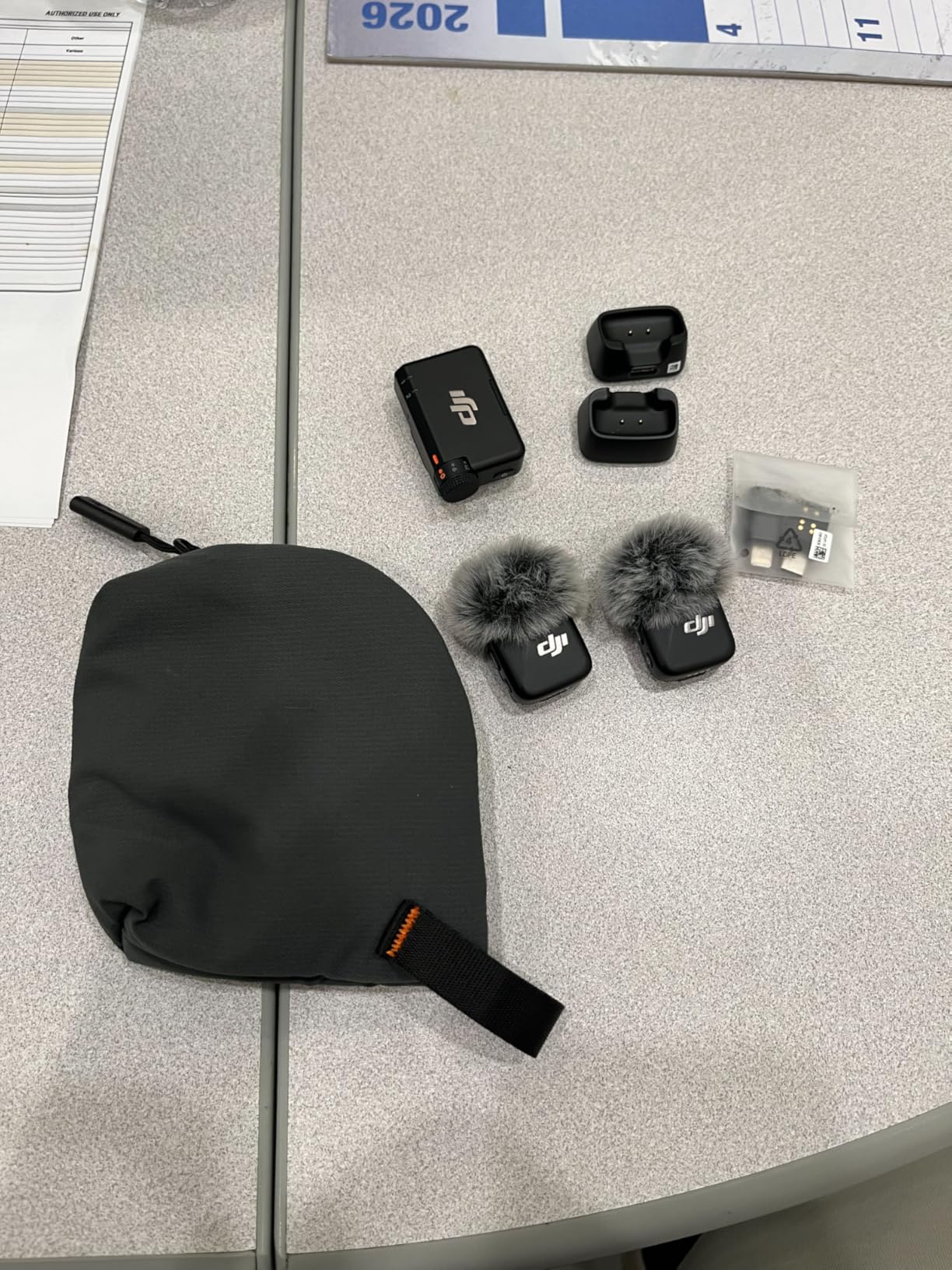 DJI Mic Mini (2 TX + 1 RX), Detail-Rich Audio, Wireless Lavalier Microphone for Camera/Android, 2-Person Vlog, Team Production Customer Review DJI Mic Mini (2 TX + 1 RX), Detail-Rich Audio, Wireless Lavalier Microphone for Camera/Android, 2-Person Vlog, Team Production - Customer Photo 1