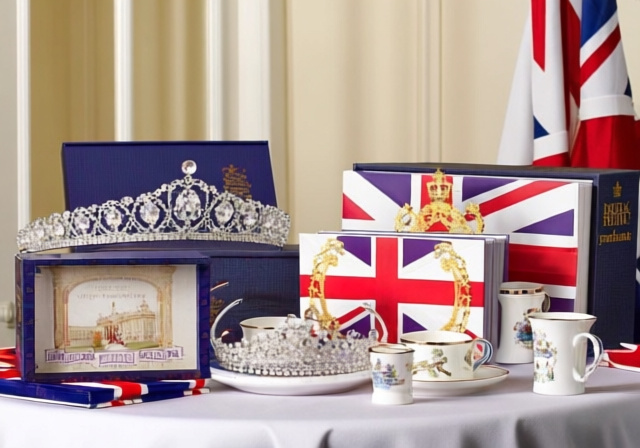 Best Gifts For Royal Family Fans [cy] - PropelRC