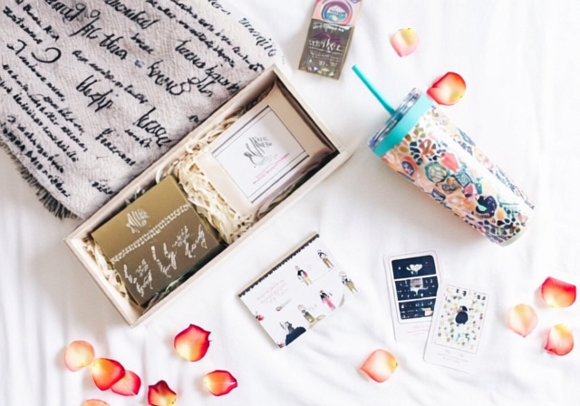 Best Gifts For Best Friends [cy]: 12 Meaningful Presents They'll Love - PropelRC
