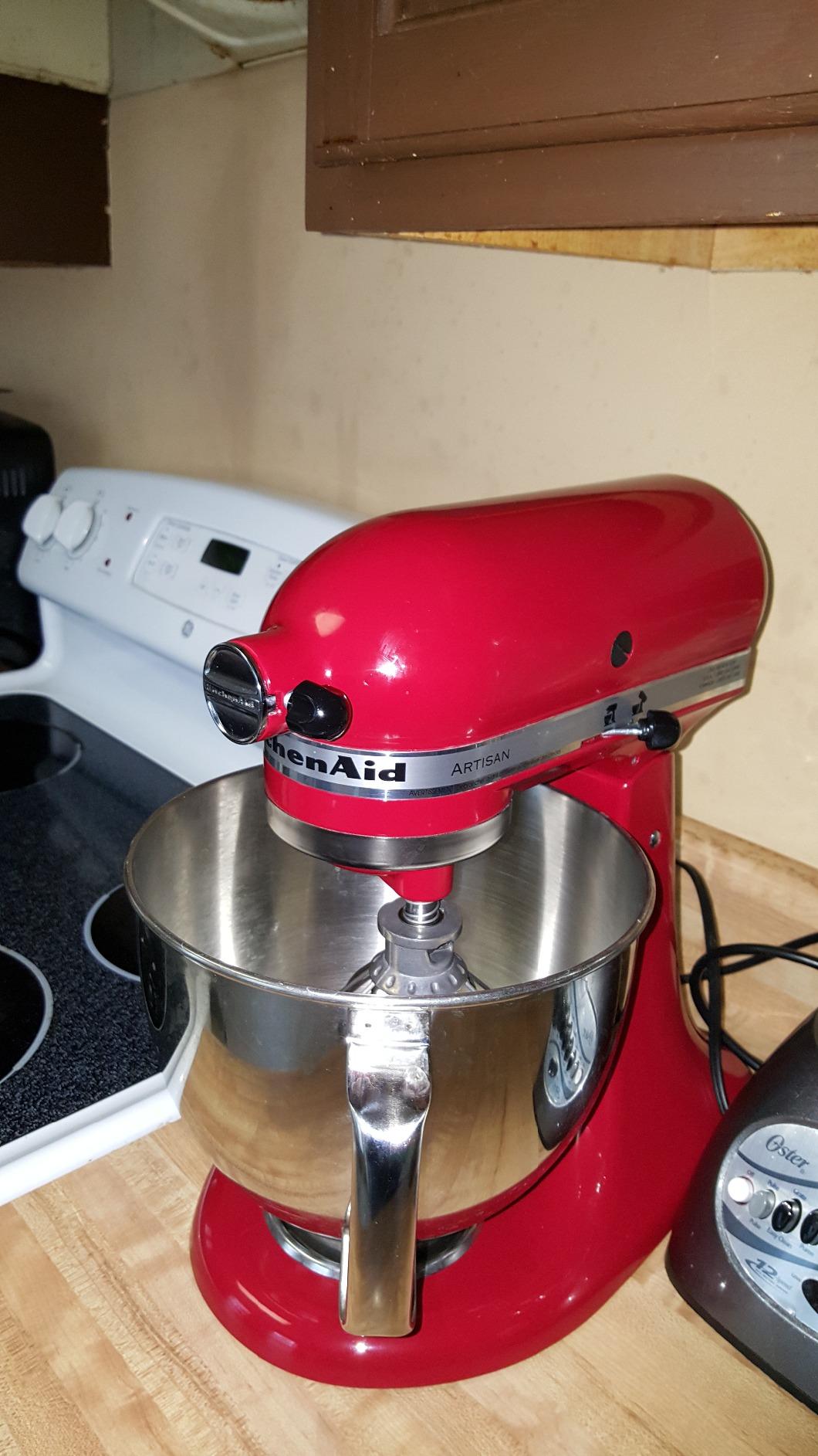 KitchenAid Artisan Series 5 Quart Tilt Head Stand Mixer, KSM150PS, Empire Red - Customer Photo 2