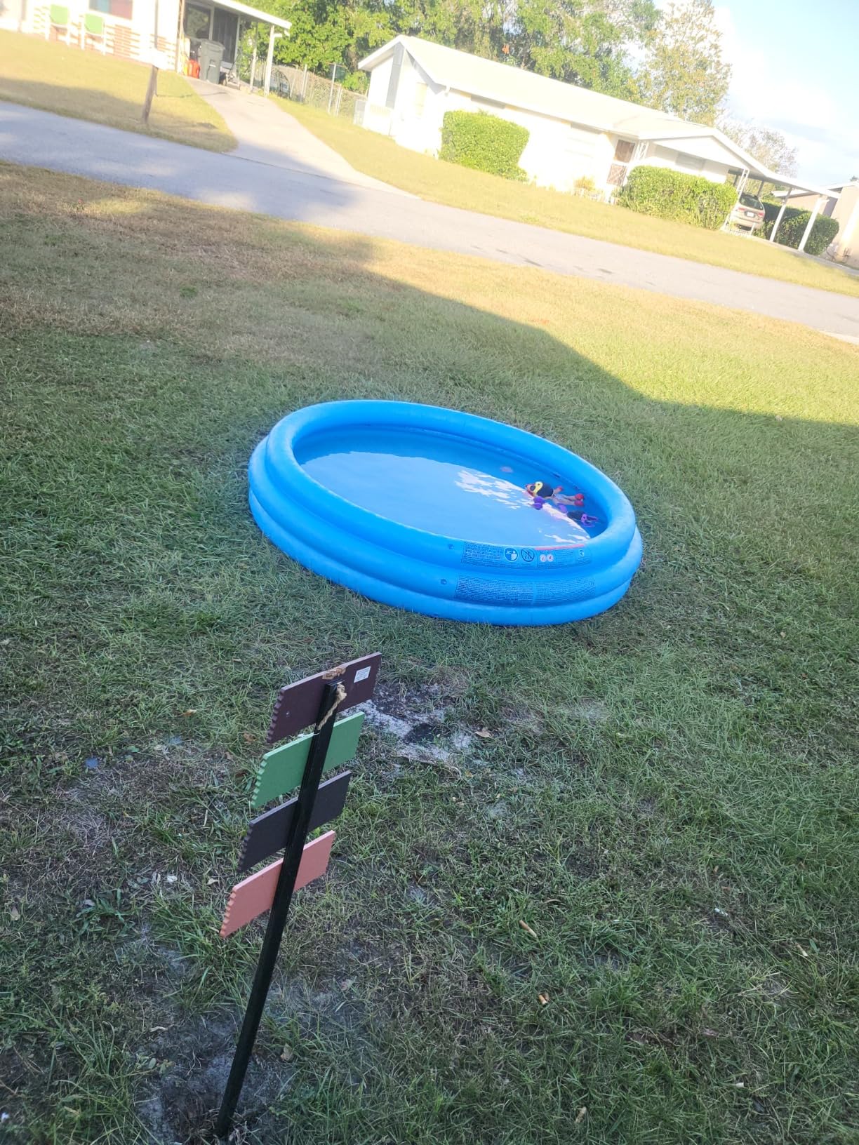 INTEX 58426EP Crystal Blue Inflatable Kiddie Pool, 58in x 13in, for Ages 2+ - Customer Photo 2