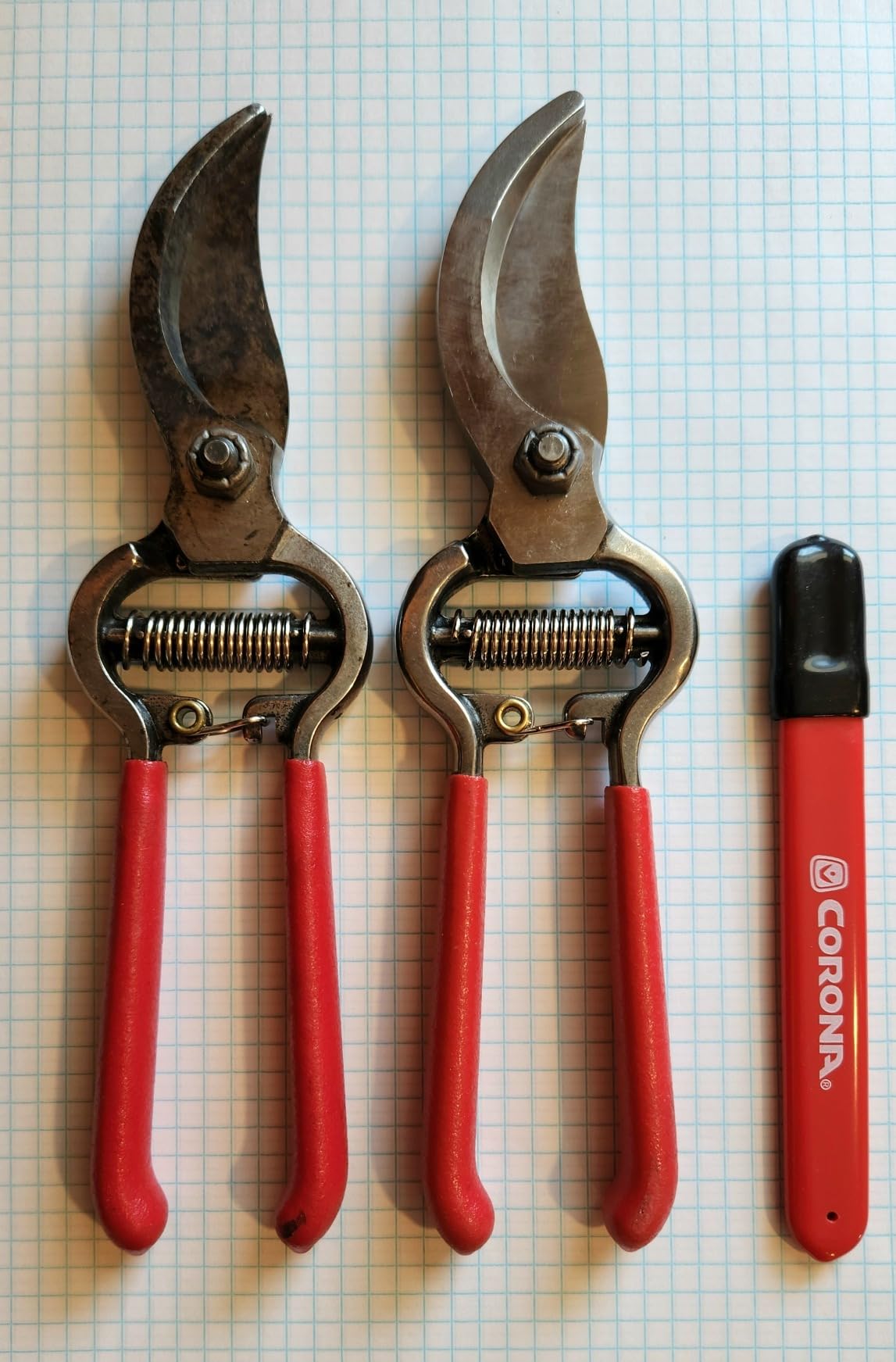 Corona Tools | ClassicCUT Forged Bypass Pruning Shears for Gardening | Cuts Branches and Stems up to 1/2-inch in Diameter | BP 3130 - Customer Photo 1