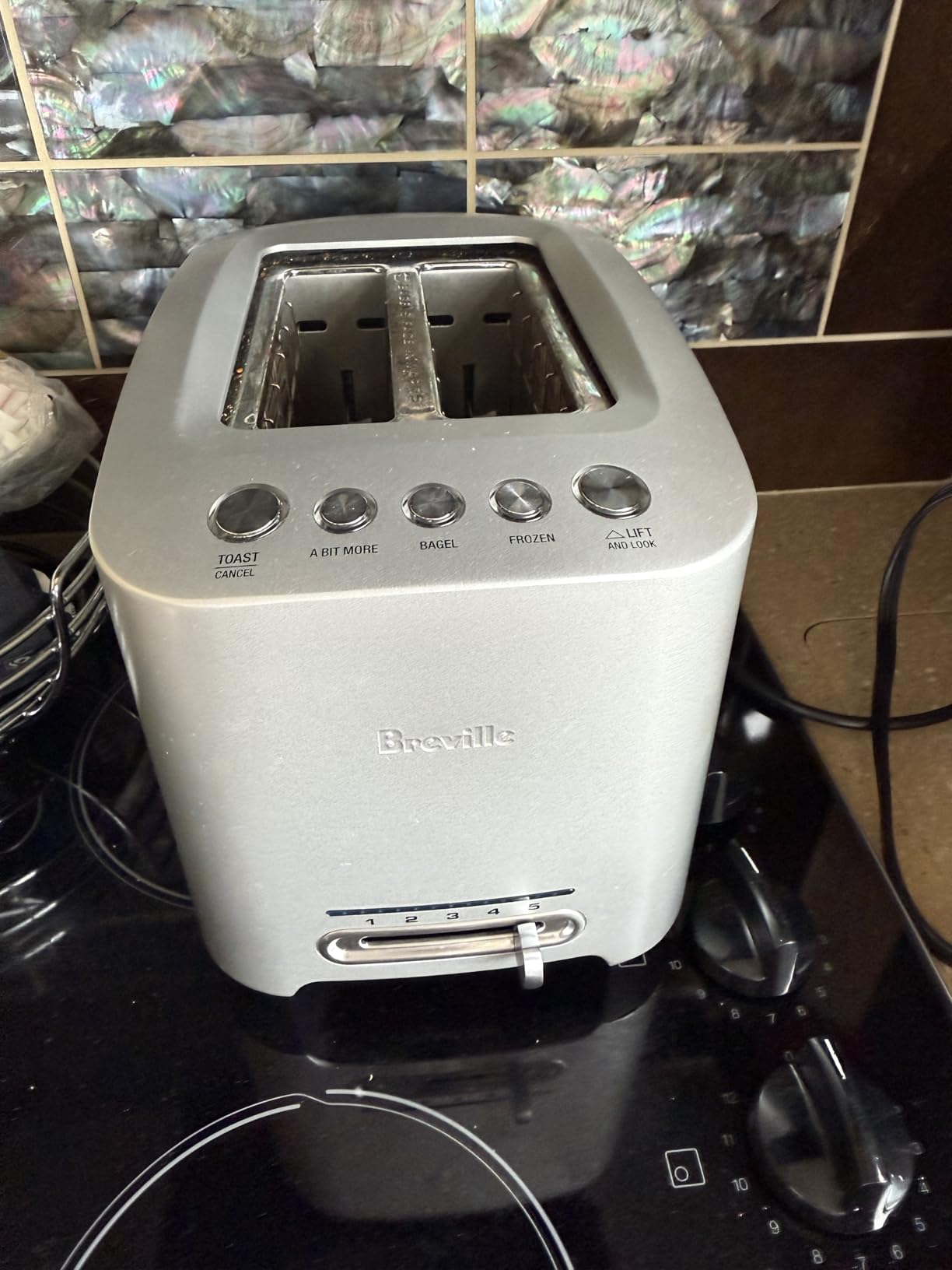 Breville BTA820XL Die-Cast Smart Toaster, 2 Slice, Brushed Stainless Steel - Customer Photo 1