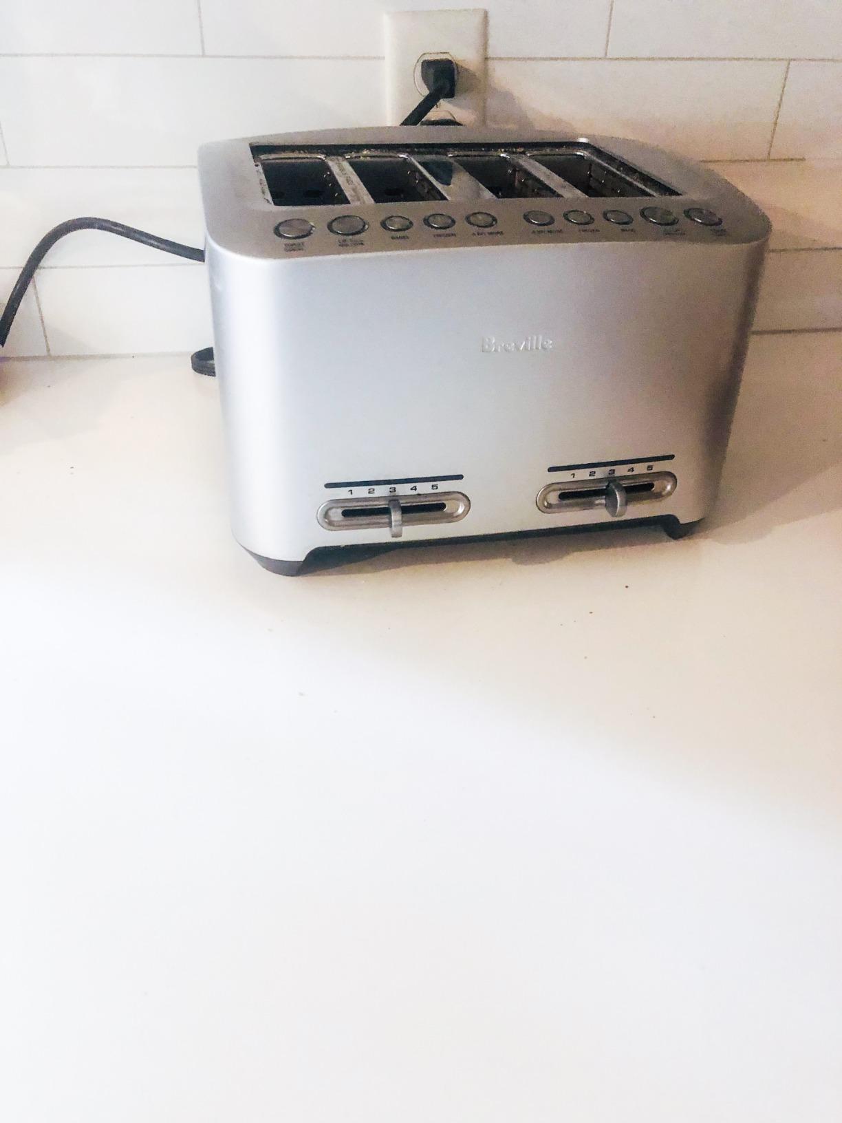 Breville BTA840XL Die-Cast Smart Toaster, 4 Slice, Brushed Stainless Steel - Customer Photo 2