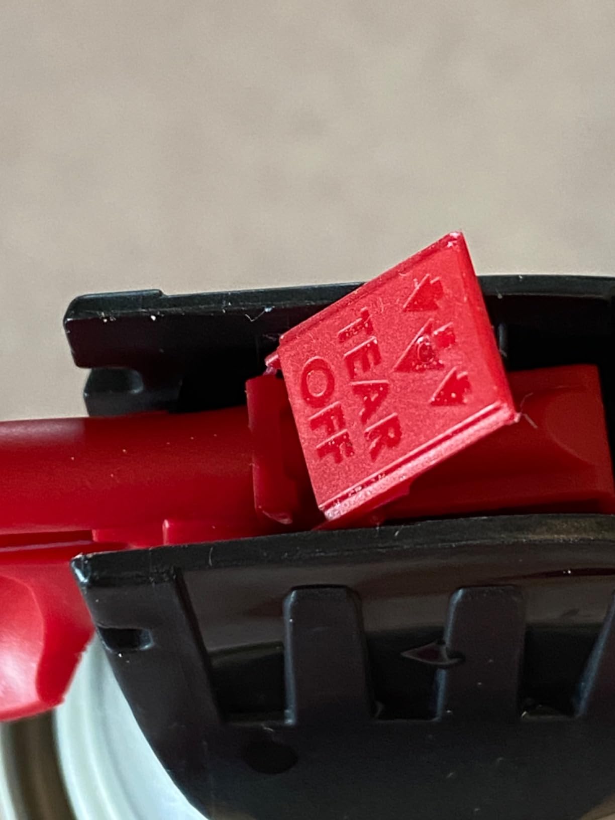 Spectracide Terminate Termite Killing Foam, Kills Exposed Subterranean, Drywood and Dampwood Termites On Contact, for Insects, 16 fl Ounce - Customer Photo 2