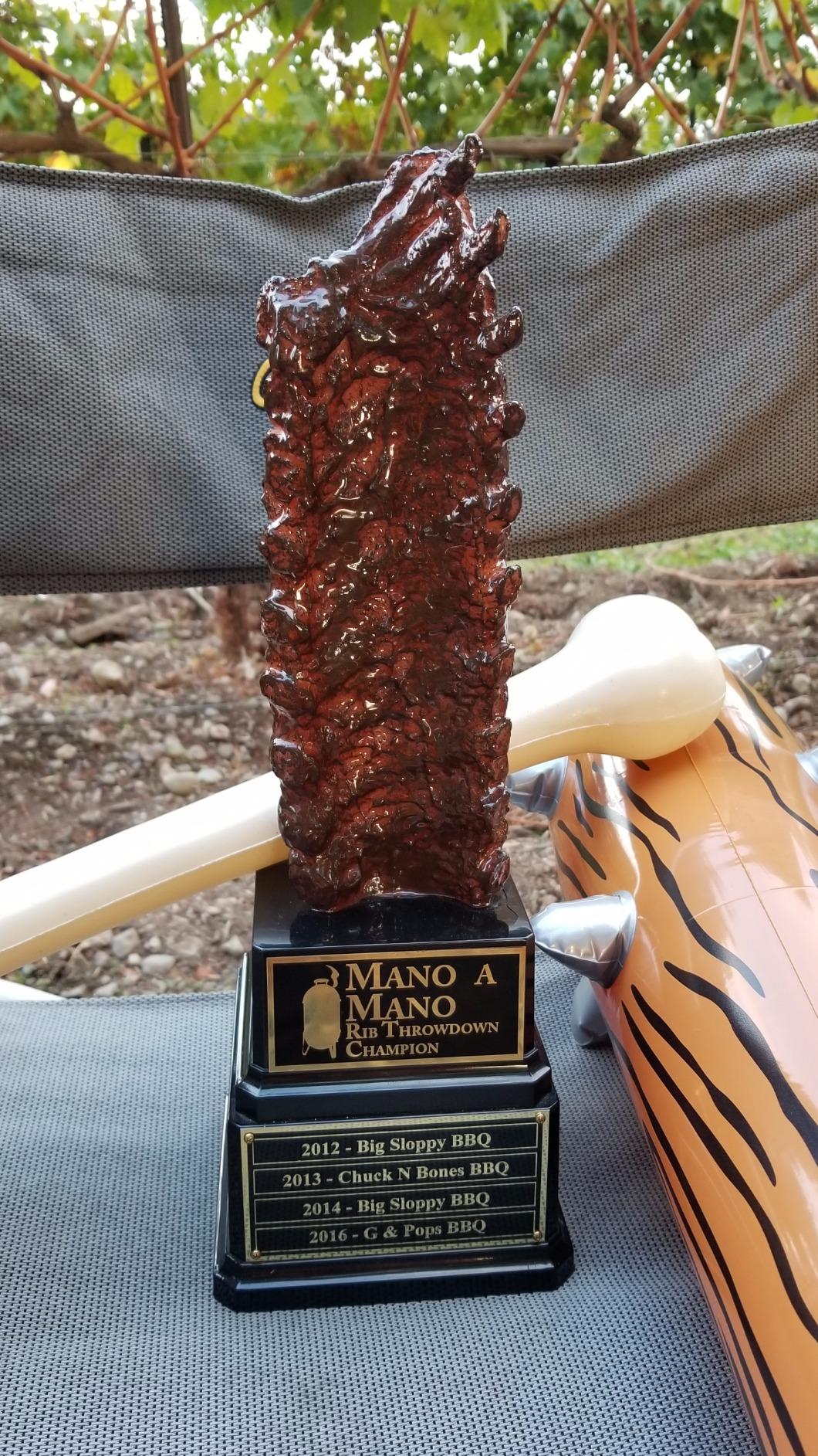 Weber 18-inch Smokey Mountain Cooker, Charcoal Smoker - Customer Photo 2